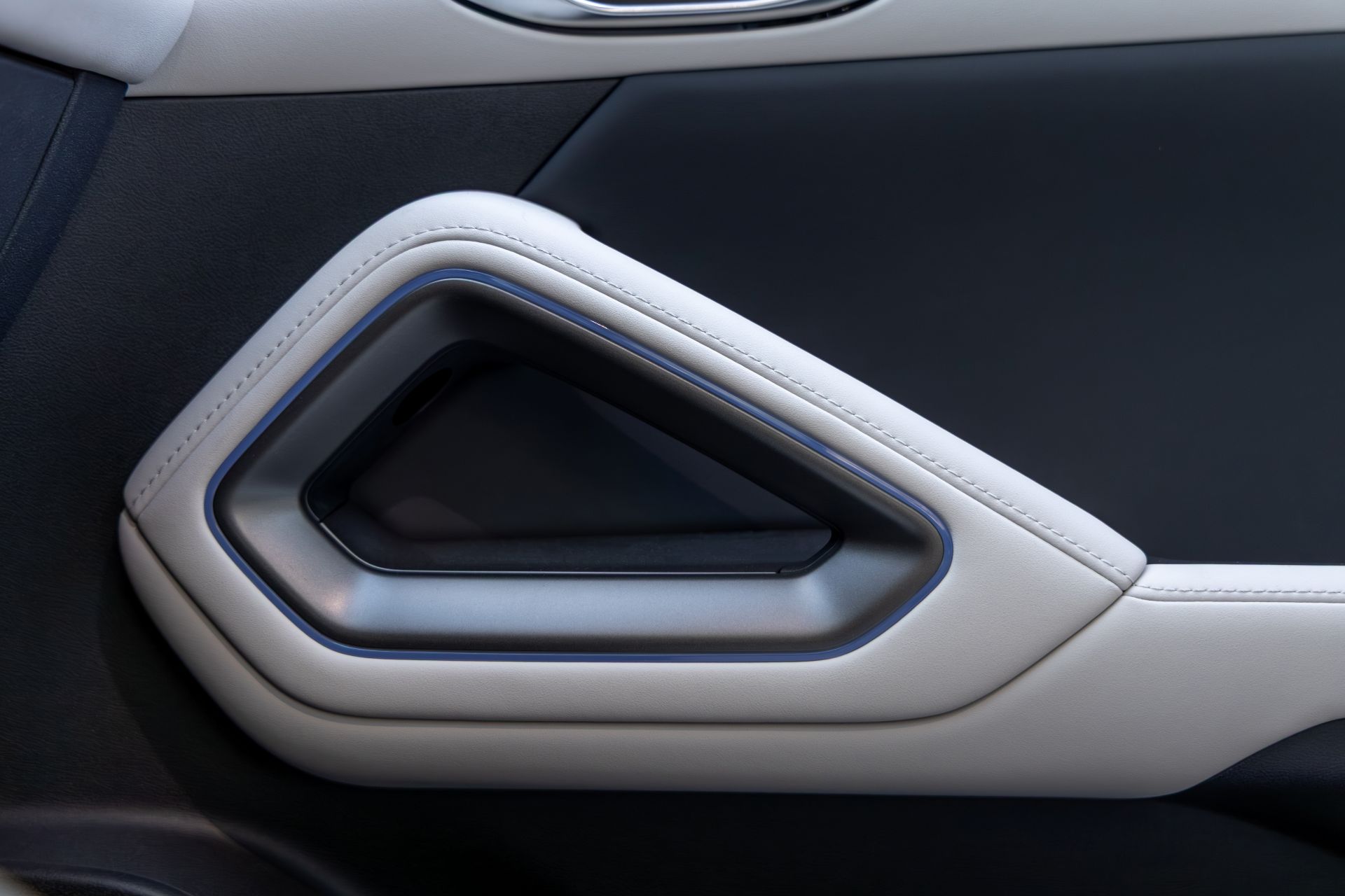BYD ATTO 2 DM-i Interiors 16