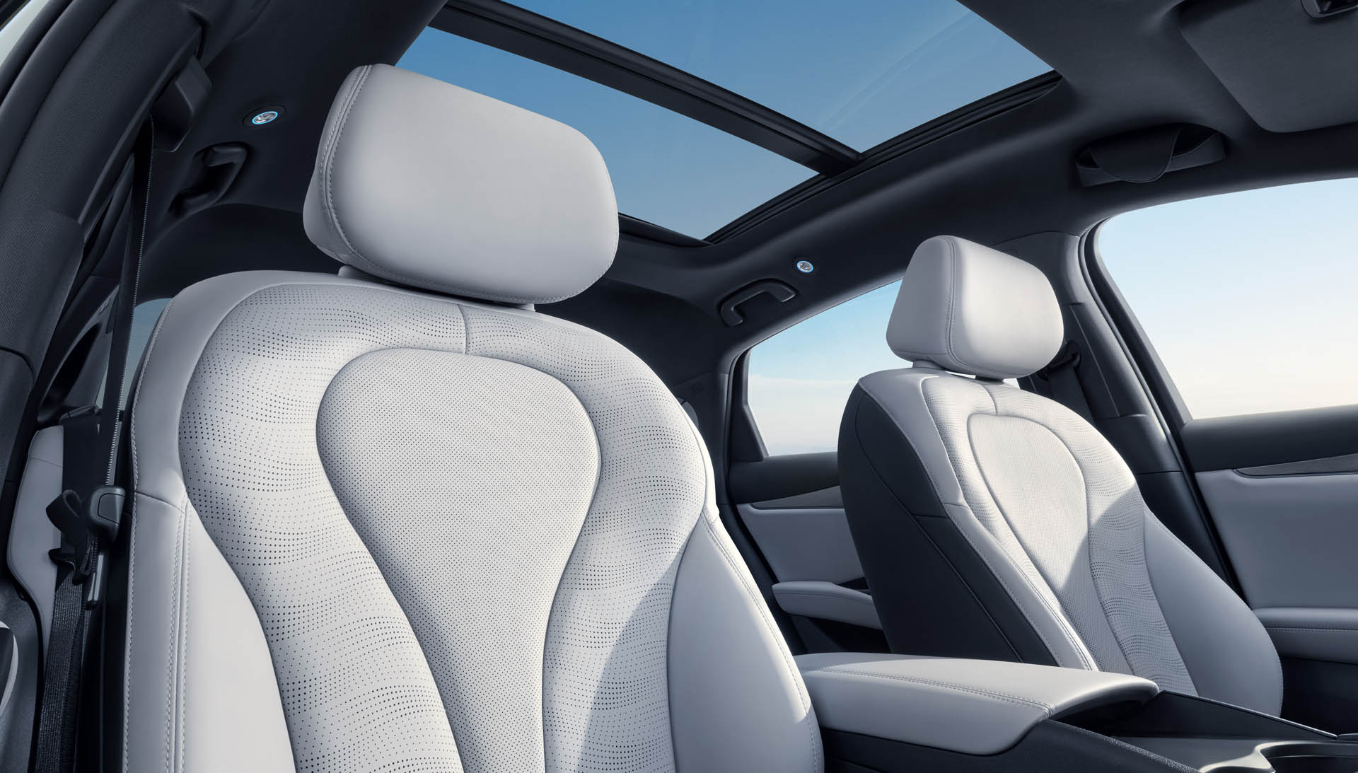 05SEAL 6-DM-i LHD Interior BlackGrey Driver seat download JPG 5000PX RGB