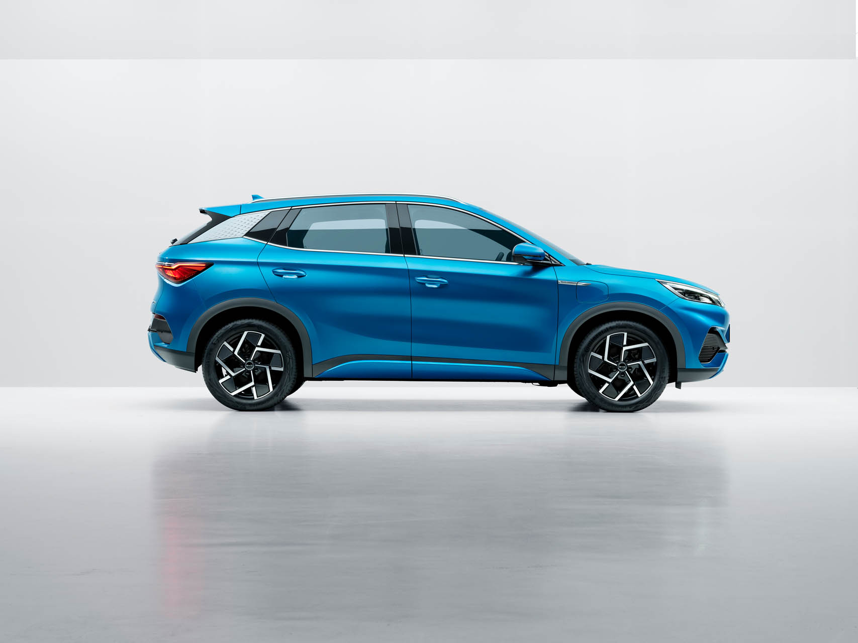 byd atto 3 10