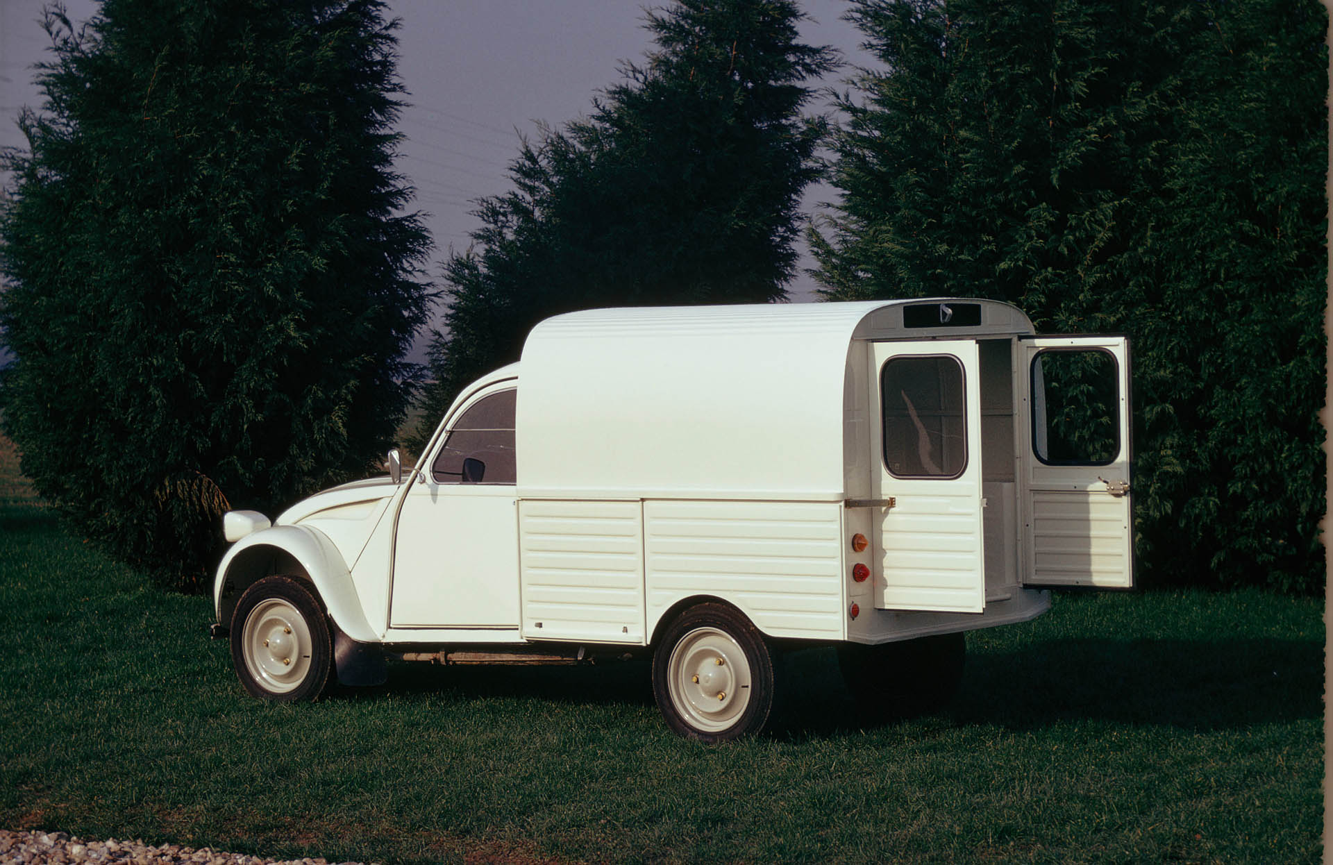 Citroen 2CV AK Fourgonnette 1975 02