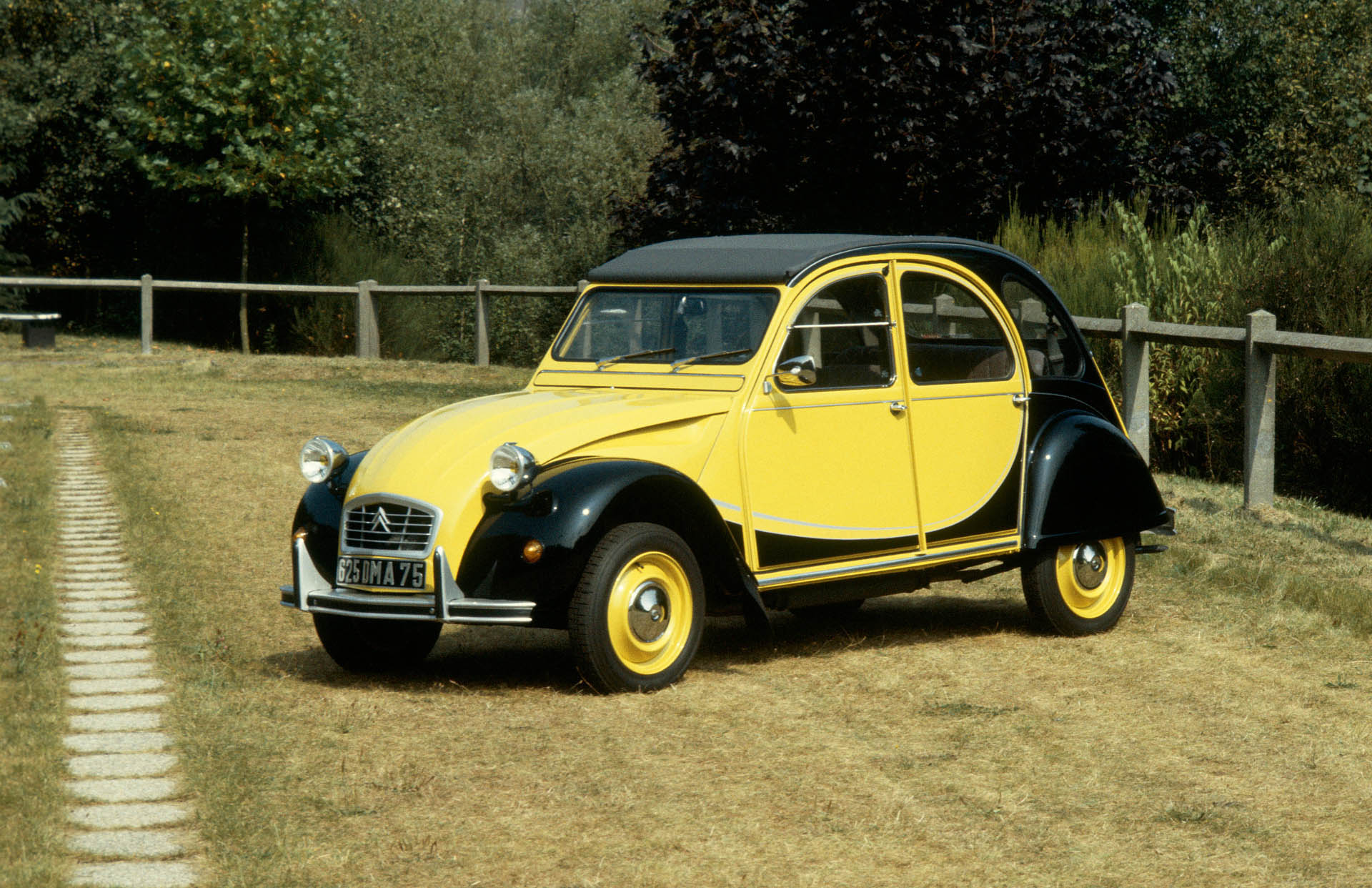 Citroen 2CV Charleston 1982 01