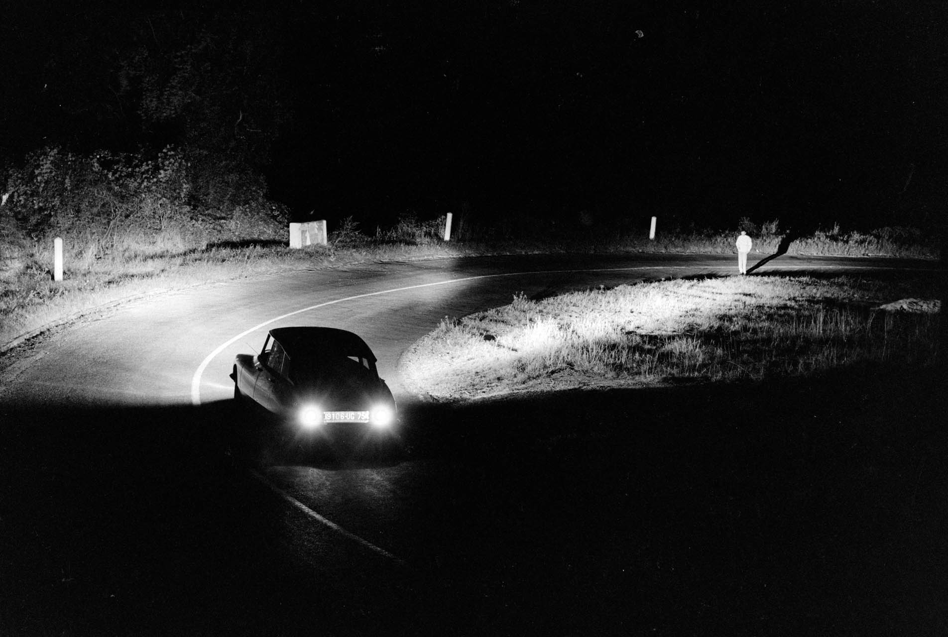 Phares directionnels dans la nuit - PNS-6951033