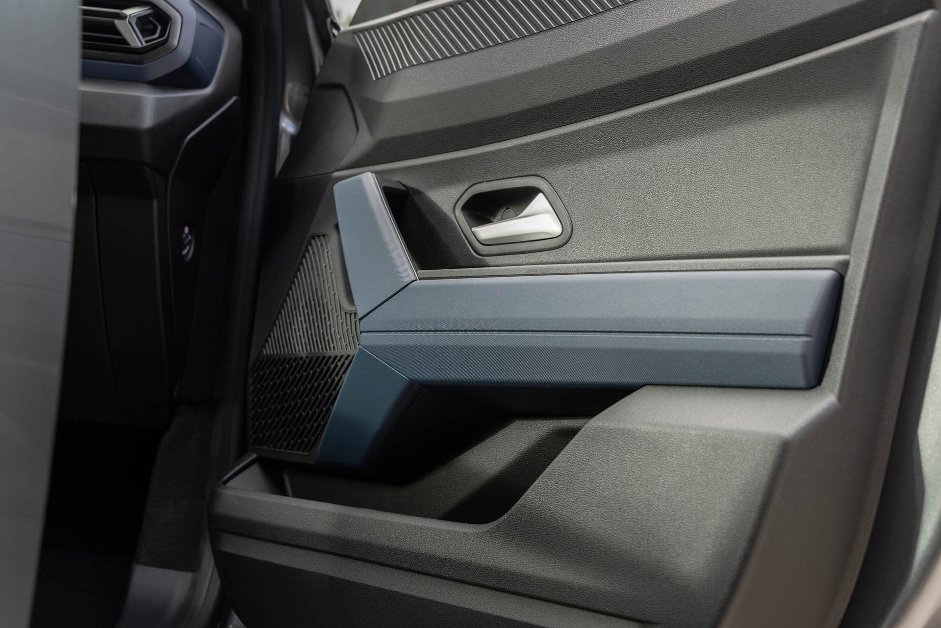 All-NewDaciaDusterJourney-InteriorDetail41
