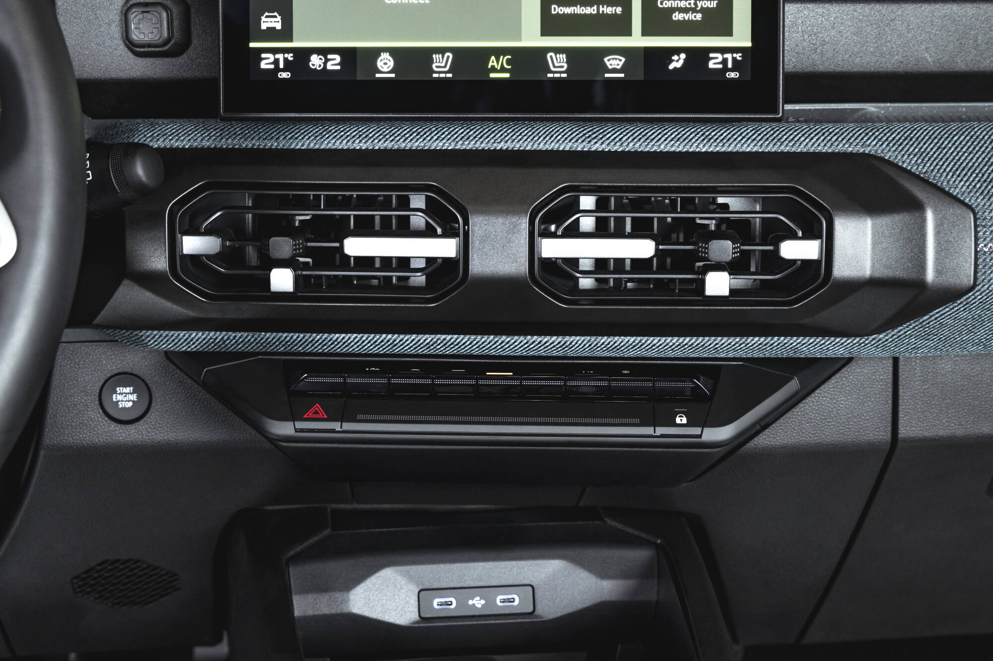 Dacia-Striker-Hybrid-155-13