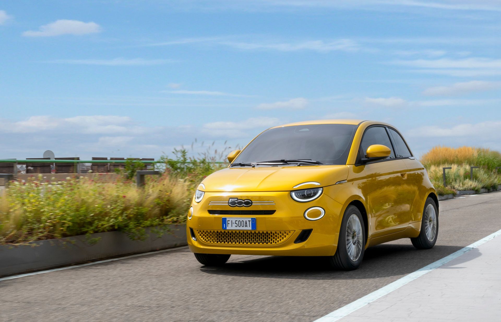 Fiat500HybridTorino 01