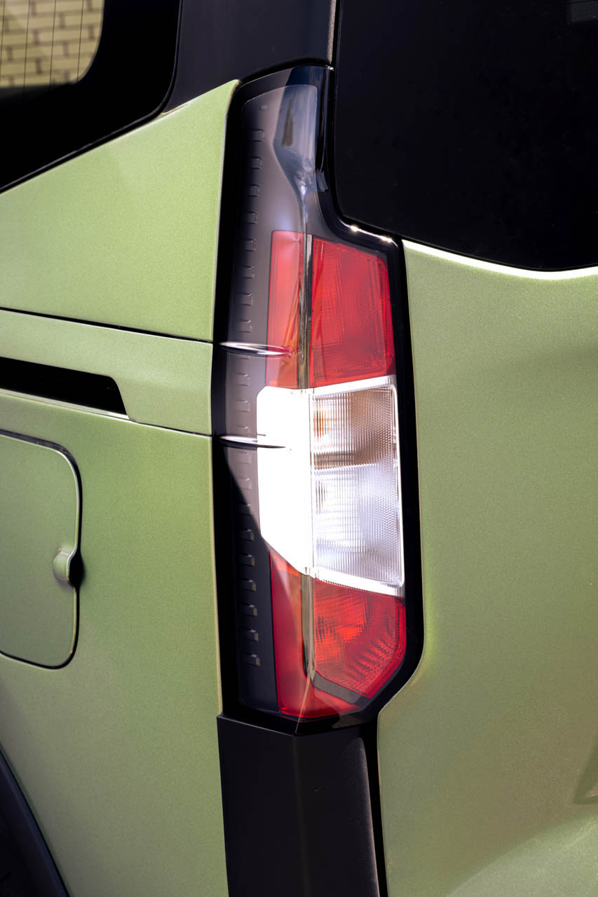 FORD Tourneo-Courier Active 2023 17