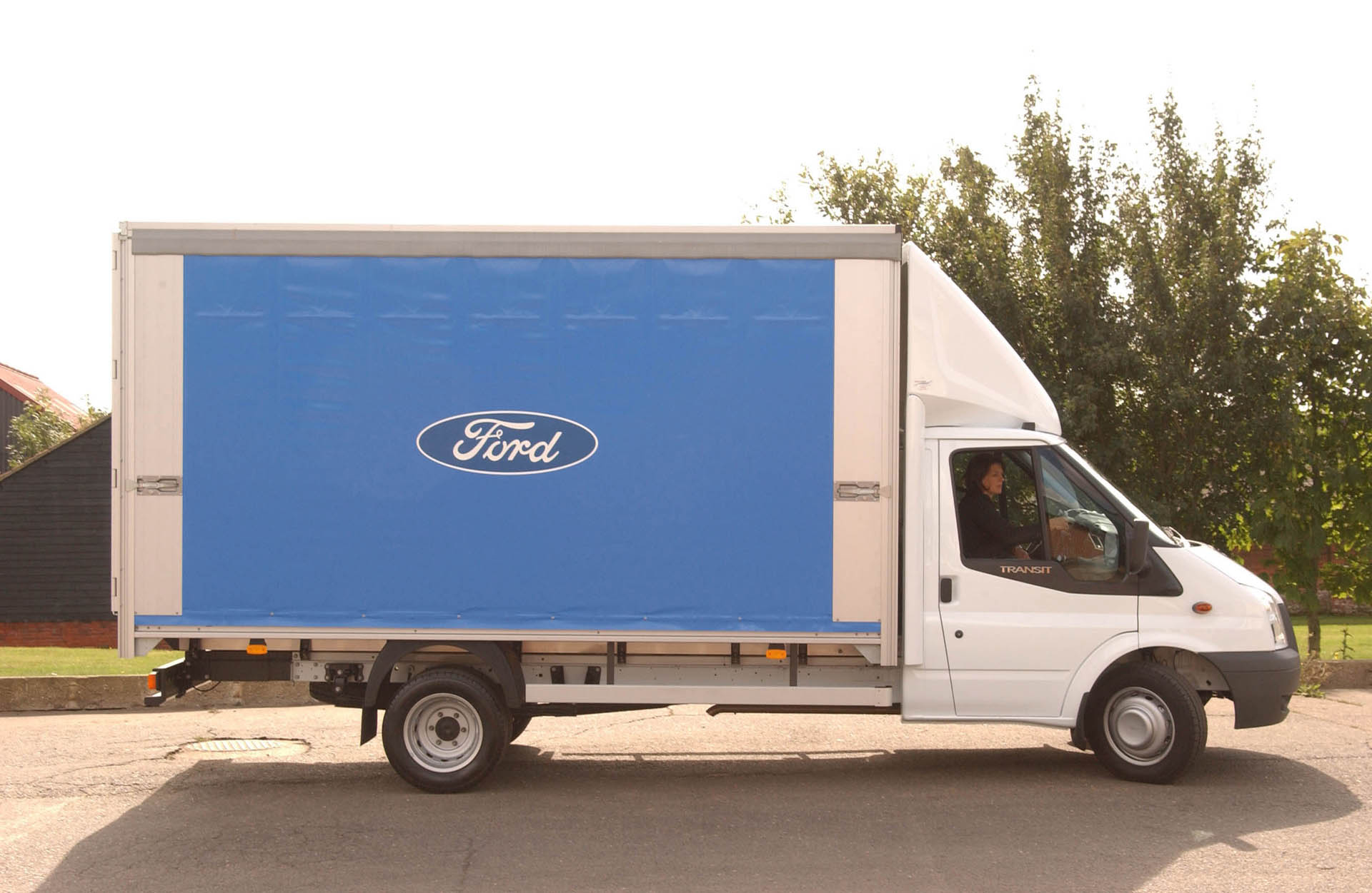 2007 Ford-Transit-Curtainside