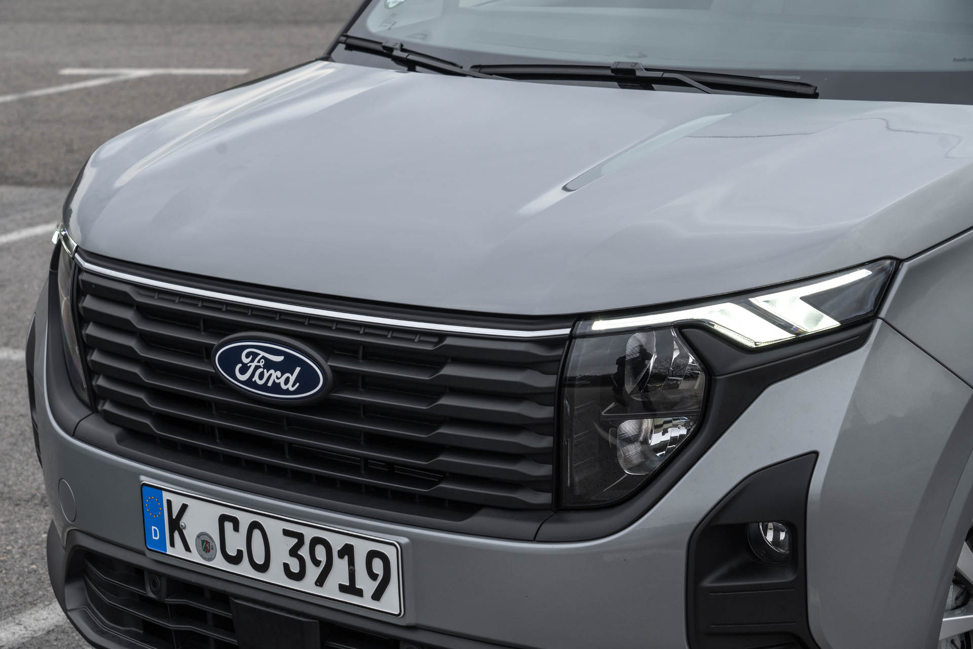Ford Transit Courier 2024 37