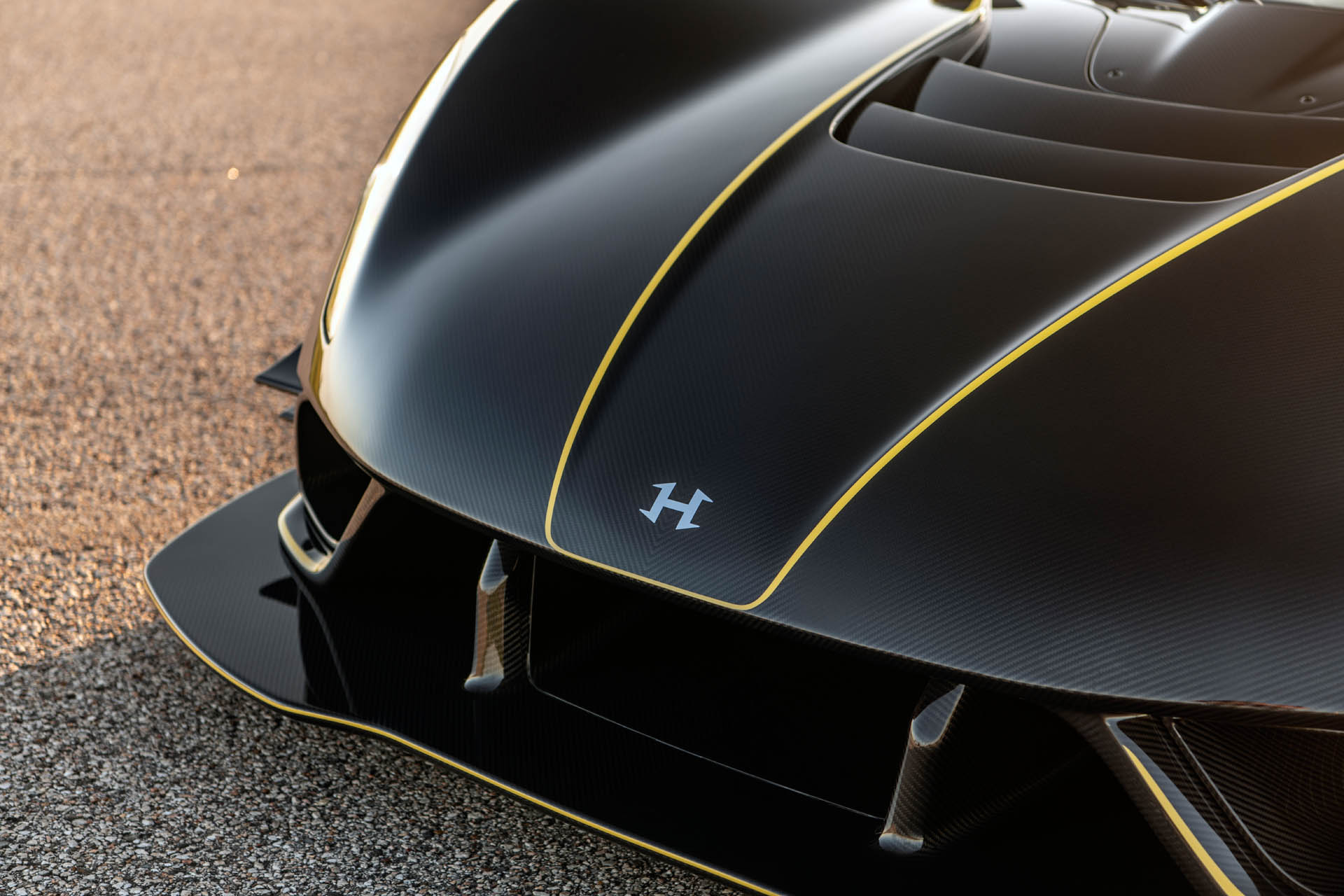 hennessey-venom-f5-revolution-roadster-14