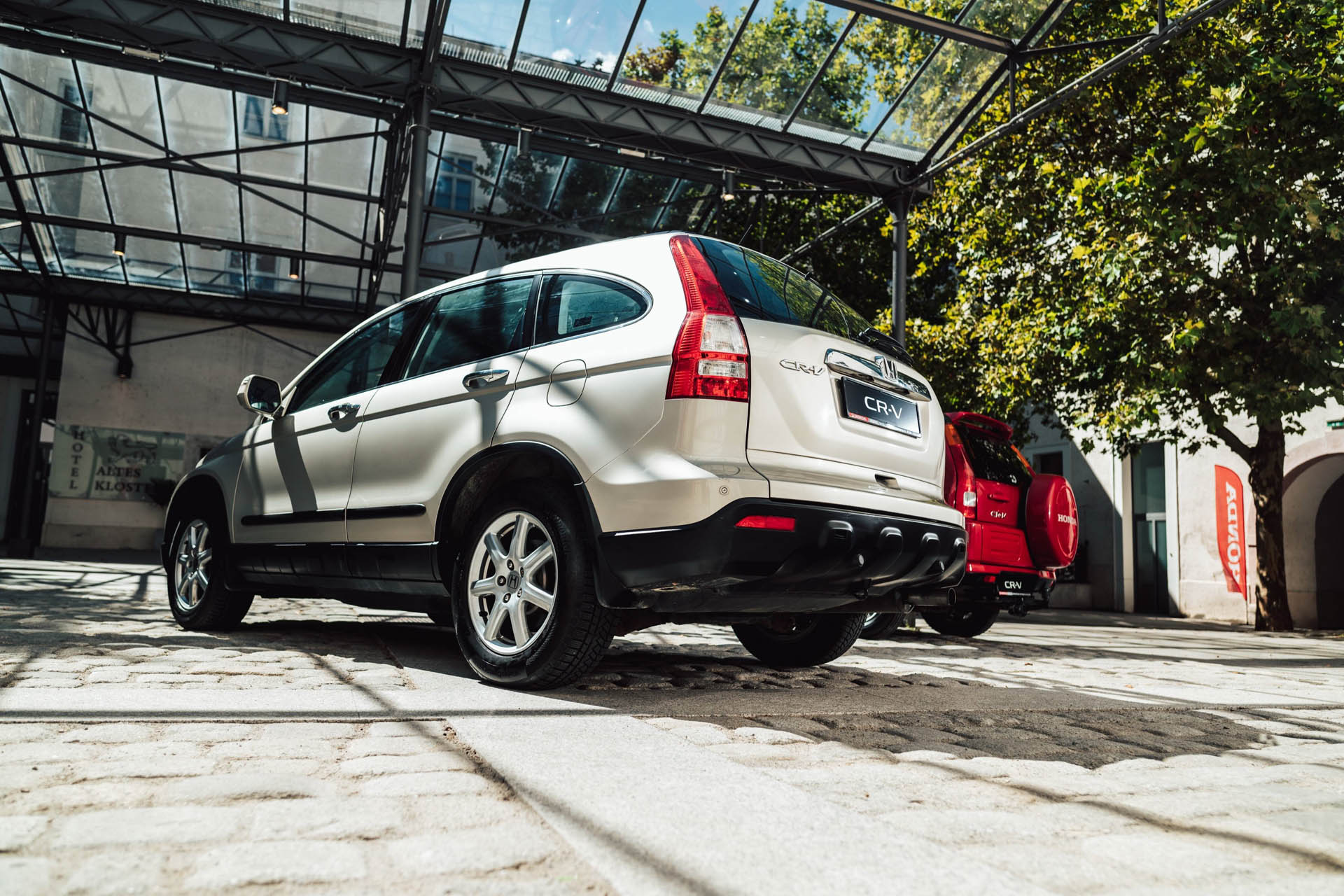545176 CR-V 30 Anniversary