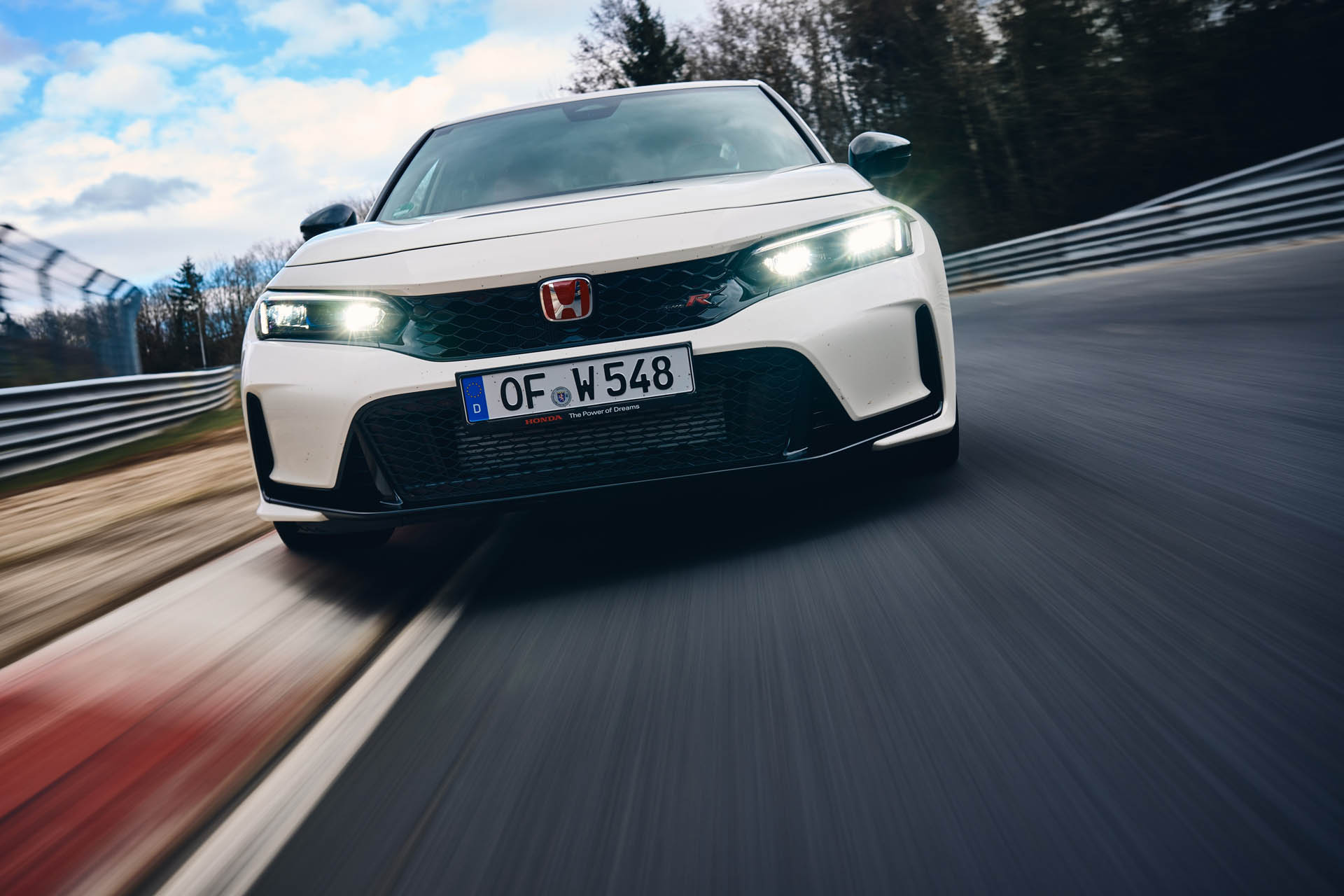 HONDA CIVIC TYPE R LAPRECORD AT Nurnburging 02