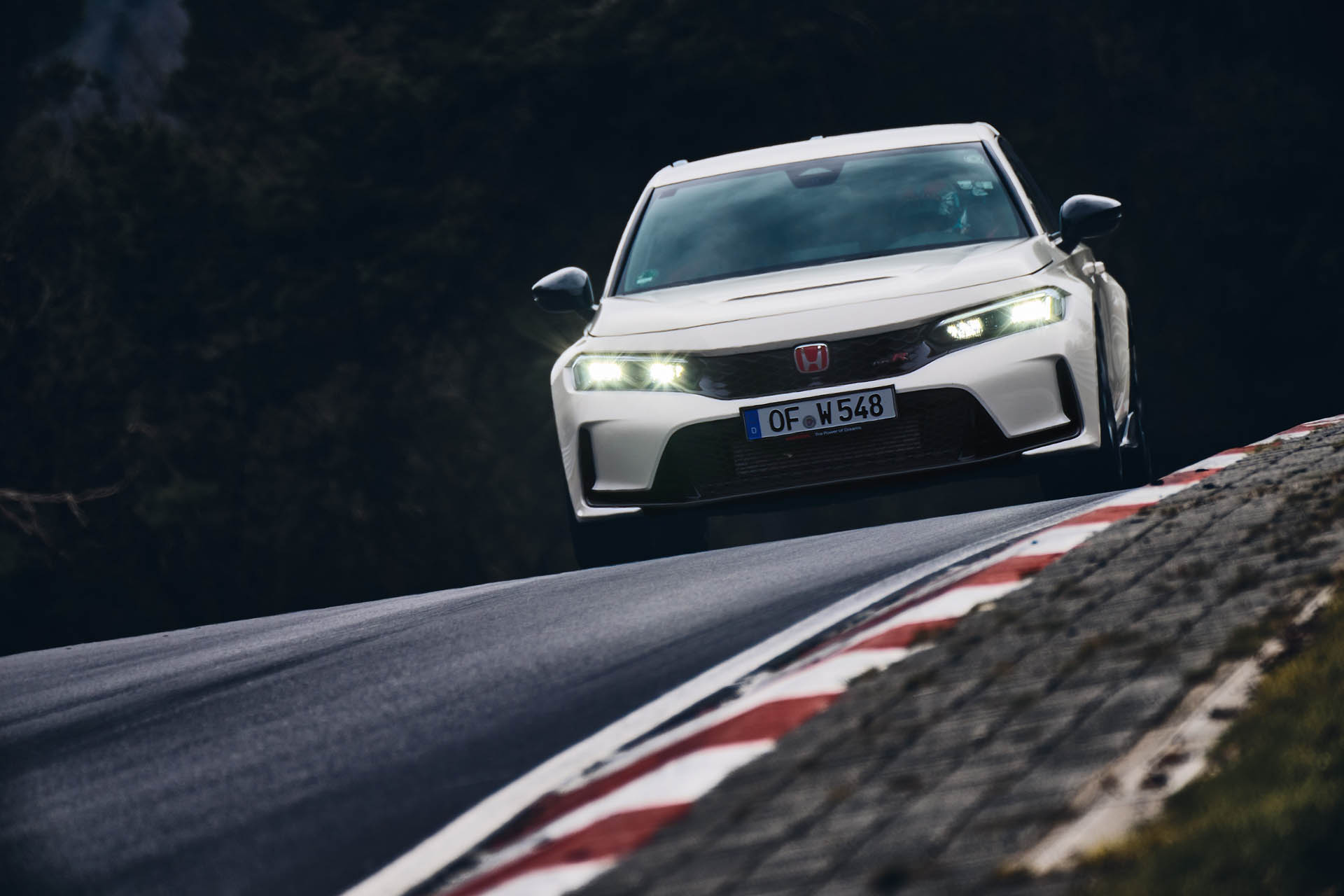 HONDA CIVIC TYPE R LAPRECORD AT Nurnburging 11
