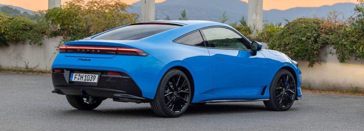 Honda Prelude e HEV sports coupe nyito