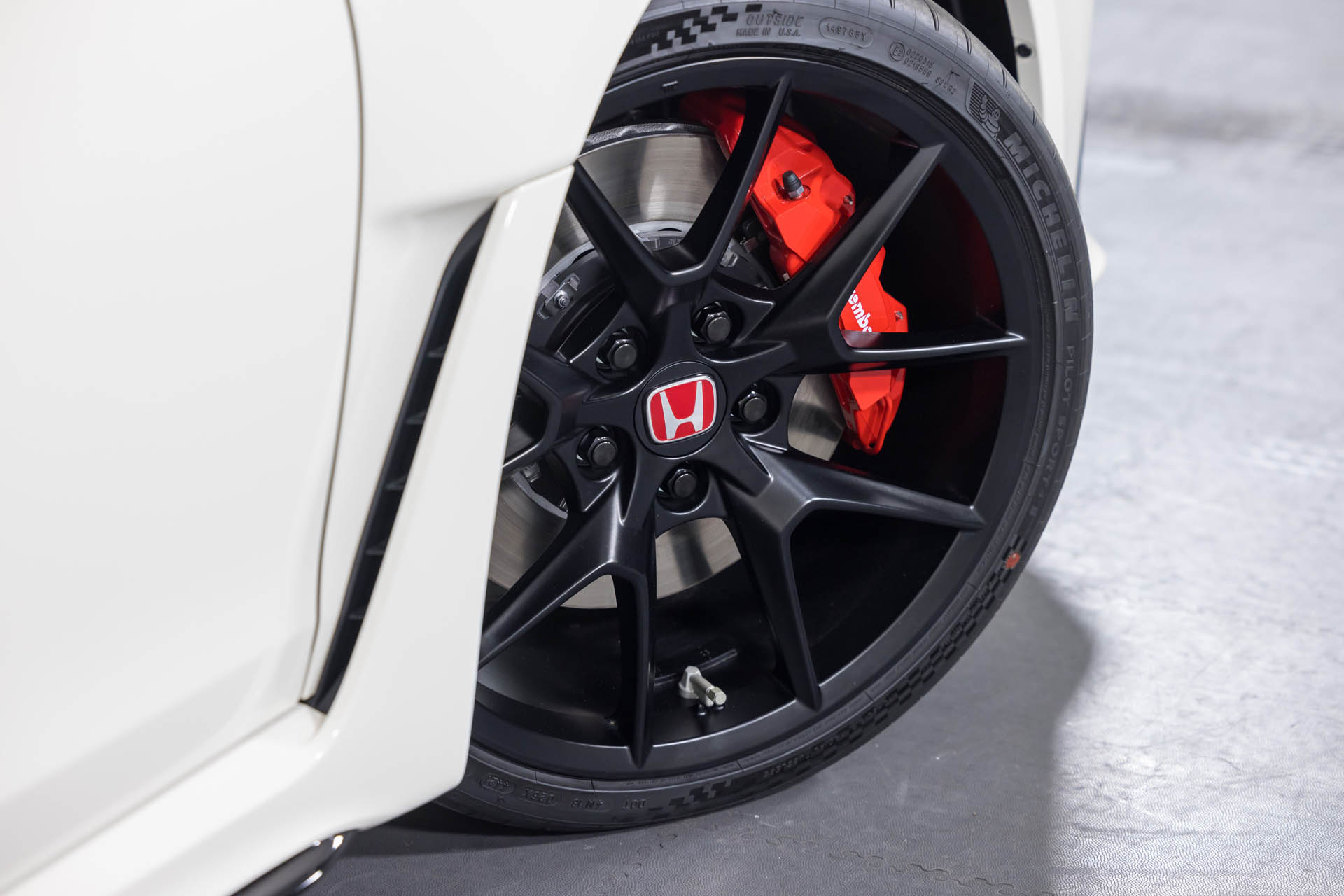 408107 Honda Civic Type R unveil images