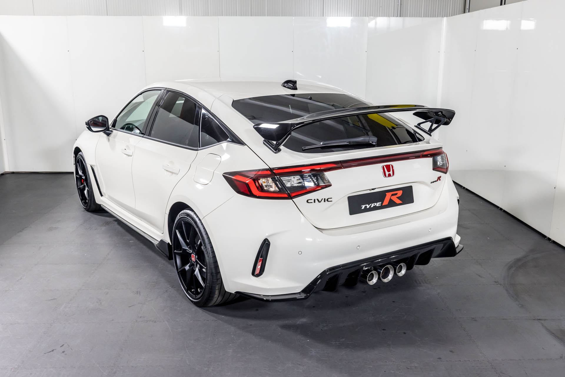 408109 Honda Civic Type R unveil images