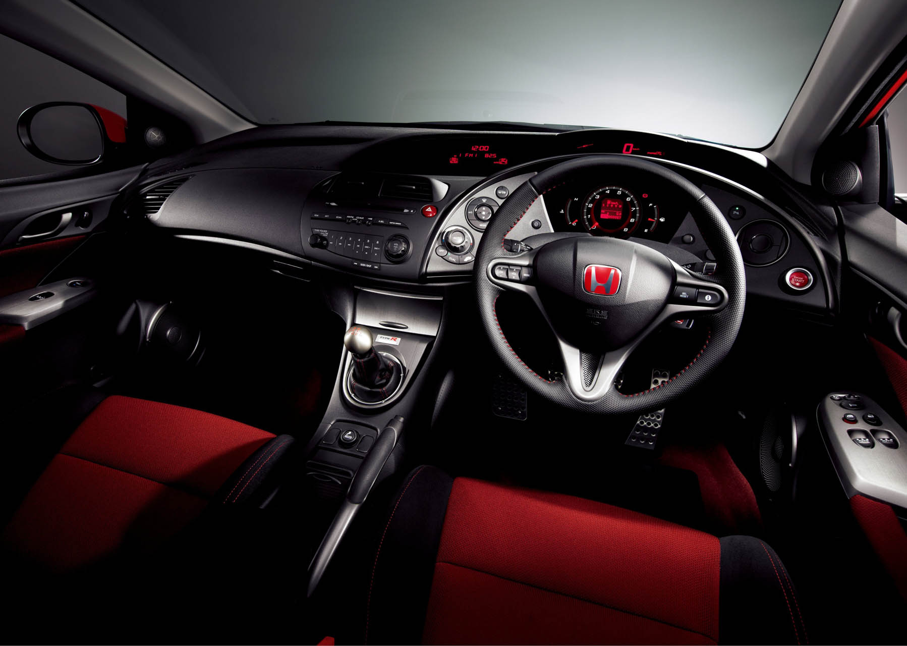 410199 HONDA CELEBRATES 25 YEARS OF THE CIVIC TYPE R
