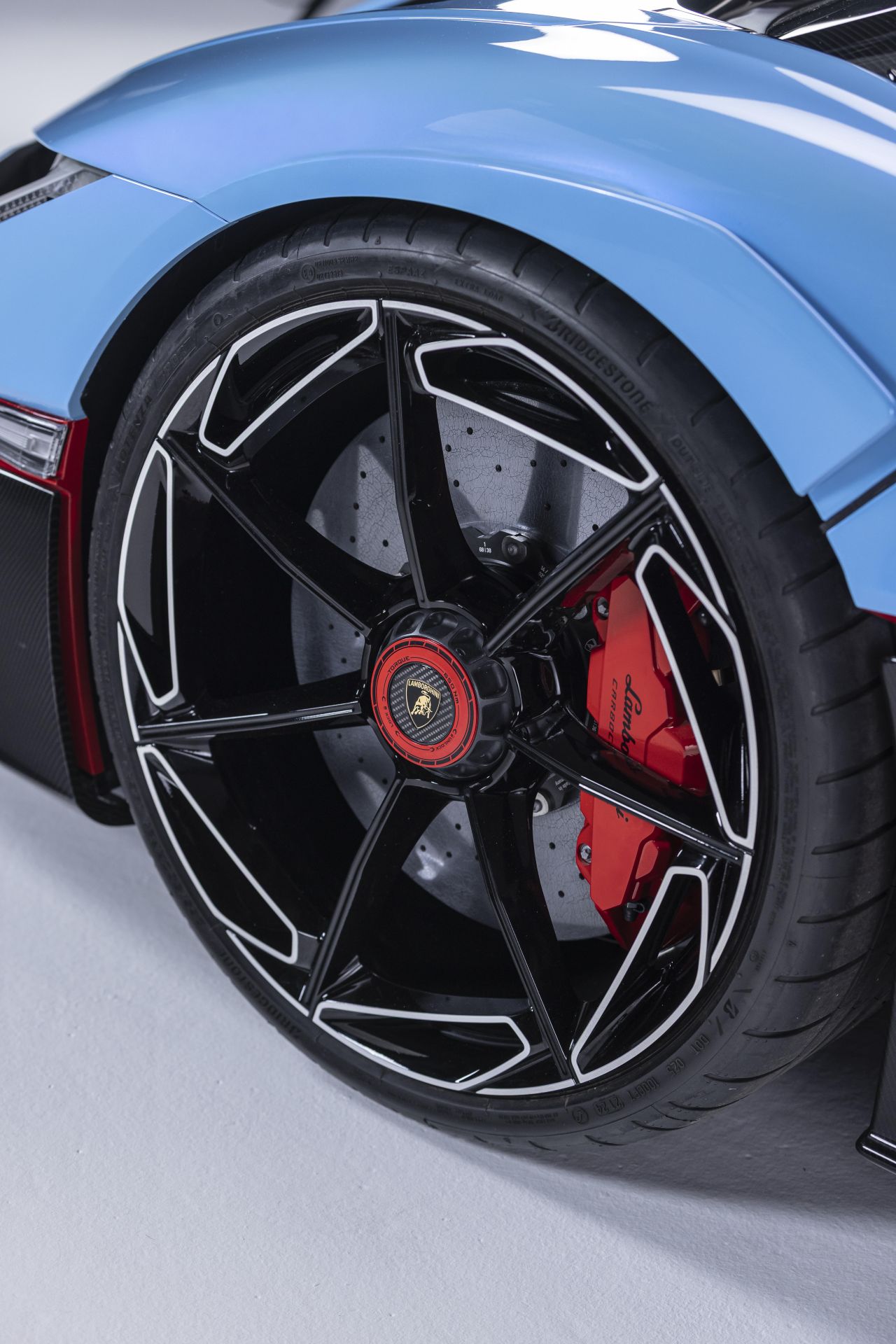 lamborghini fenomeno roadster 38
