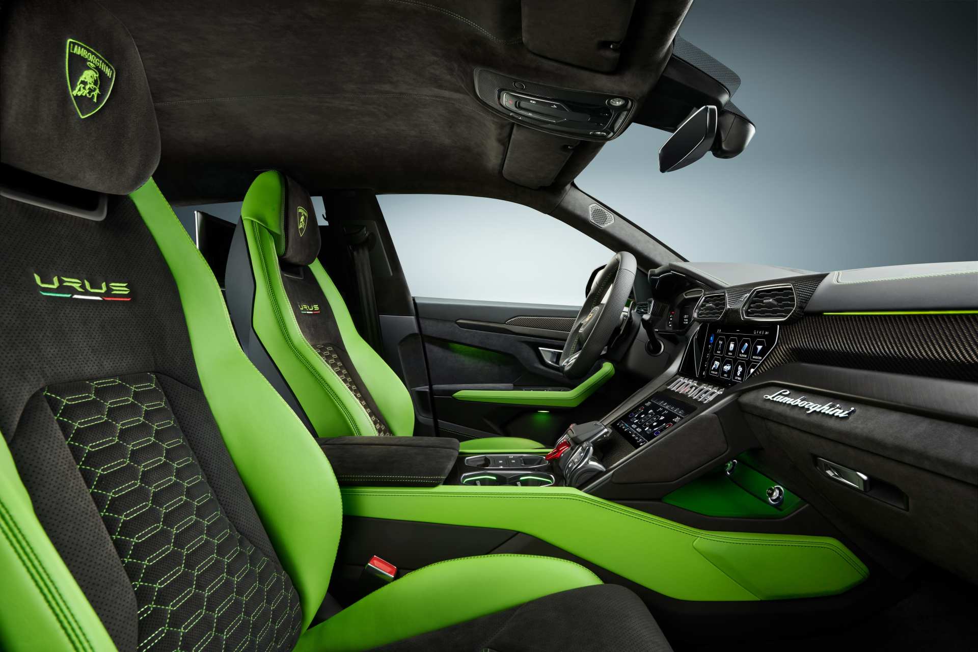 lamborghini urus 08