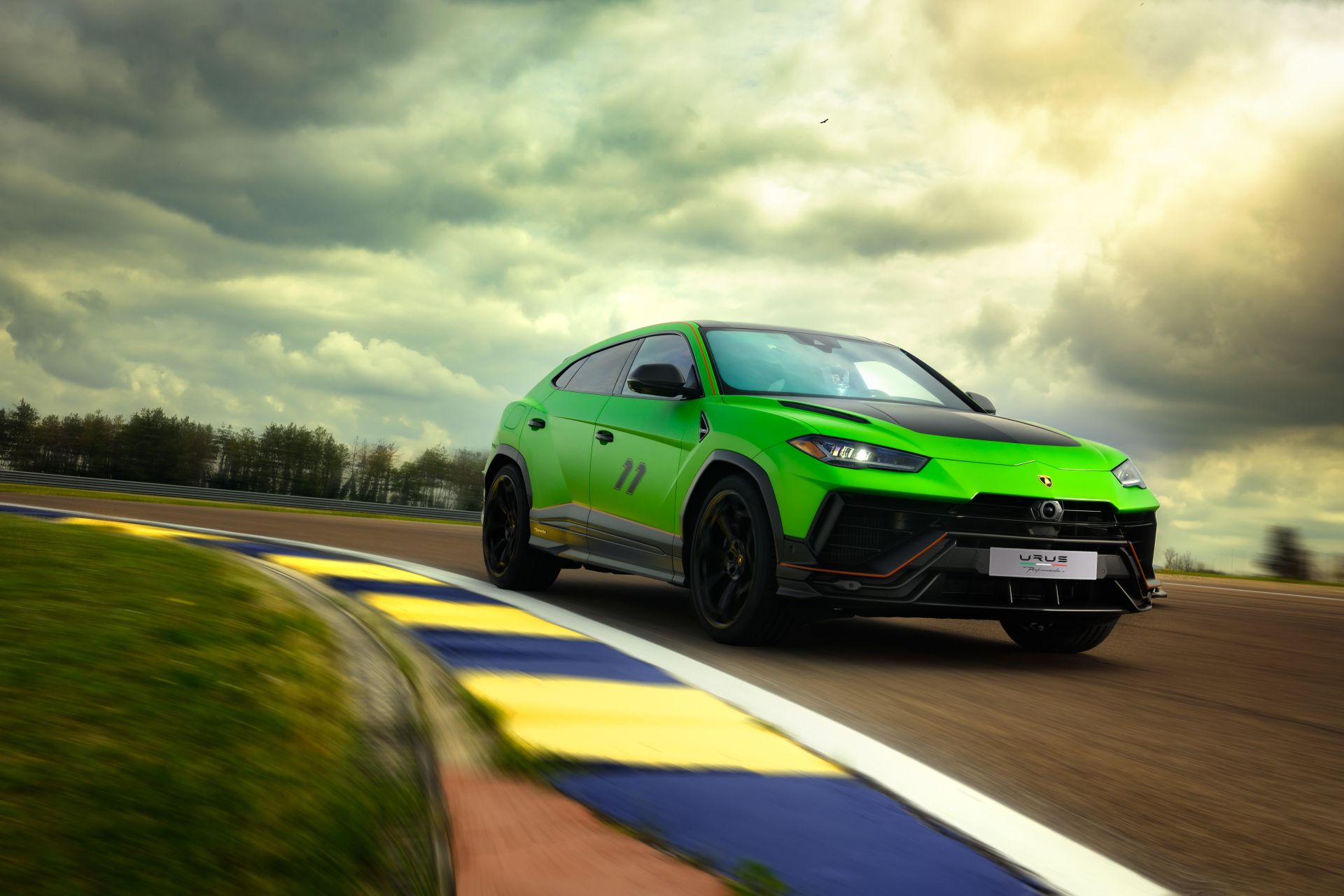 lamborghini urus 48