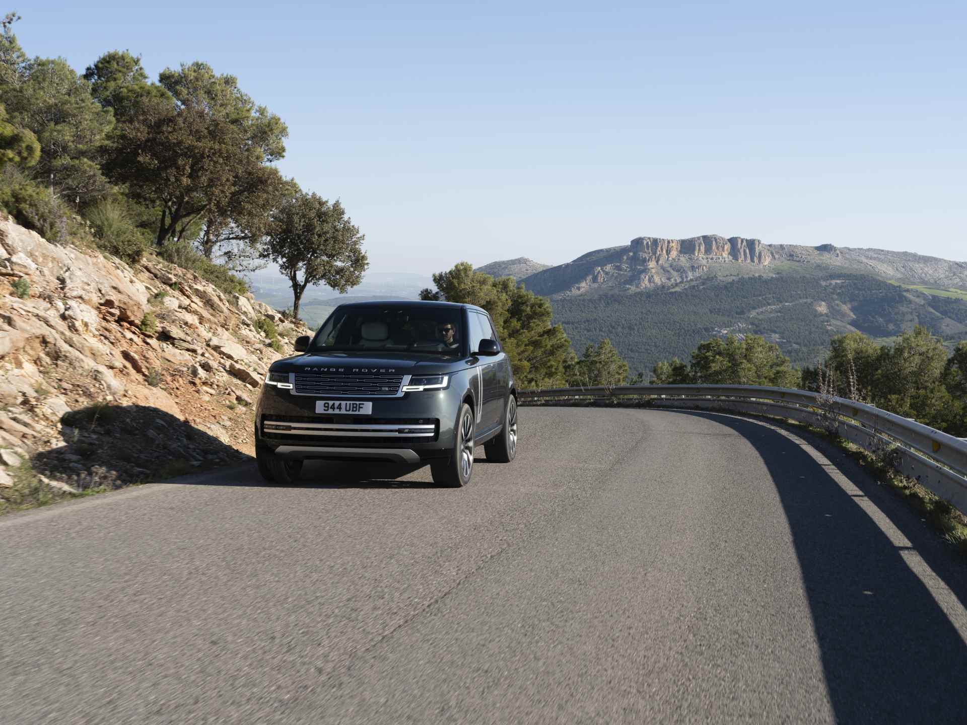 RANGE ROVER ELECTRIC DYNAMIC 02 020926