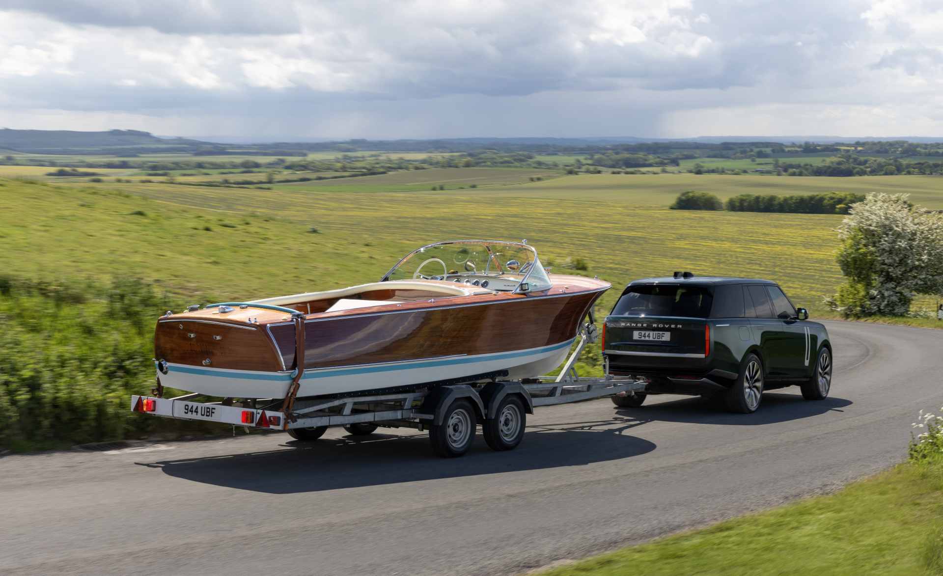 RANGE ROVER ELECTRIC TOWING 02 09 26