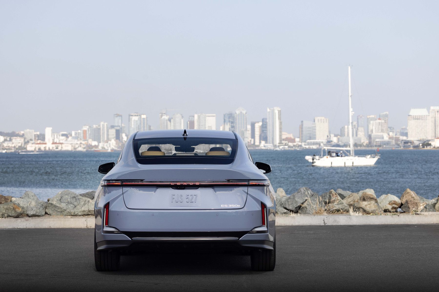 lexus es 2026 06