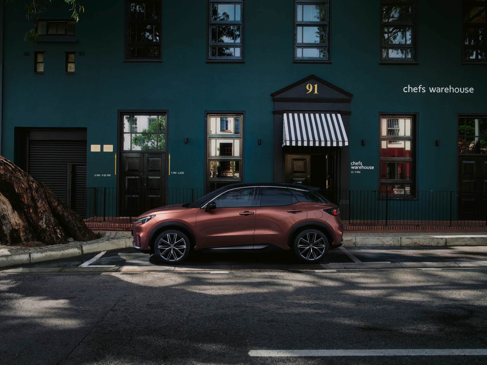 Lexus LBX 10