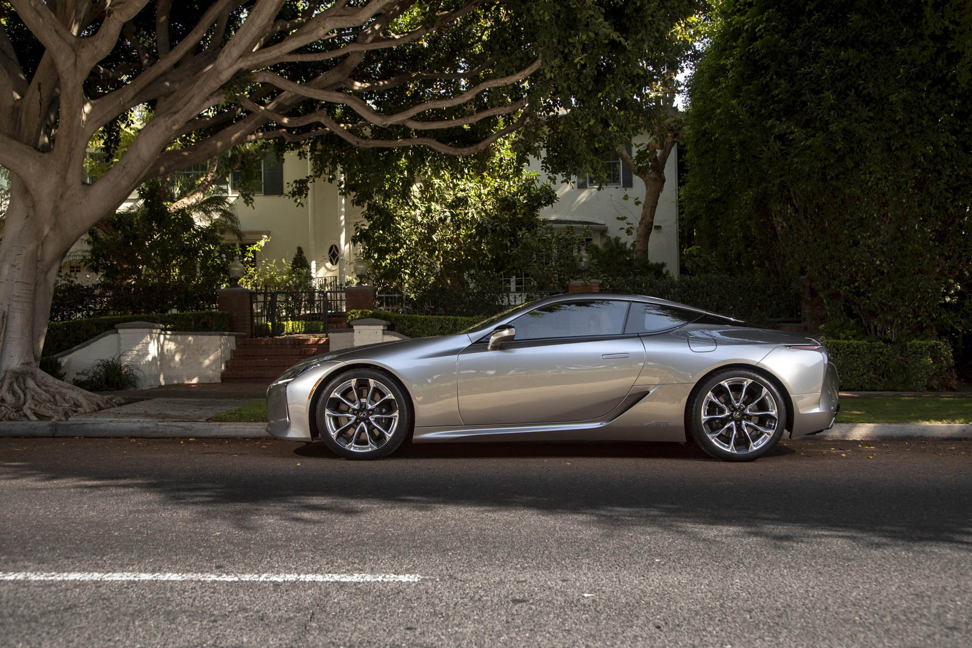 lexuslc2023a01