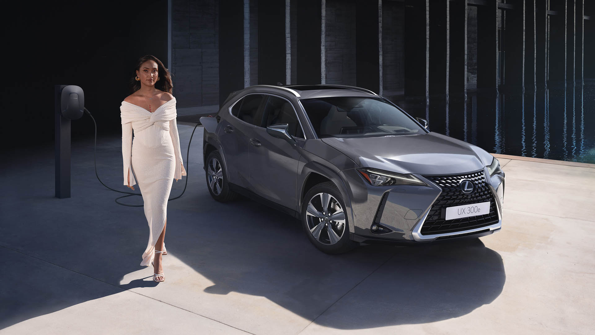 lexus ux300e my23 62