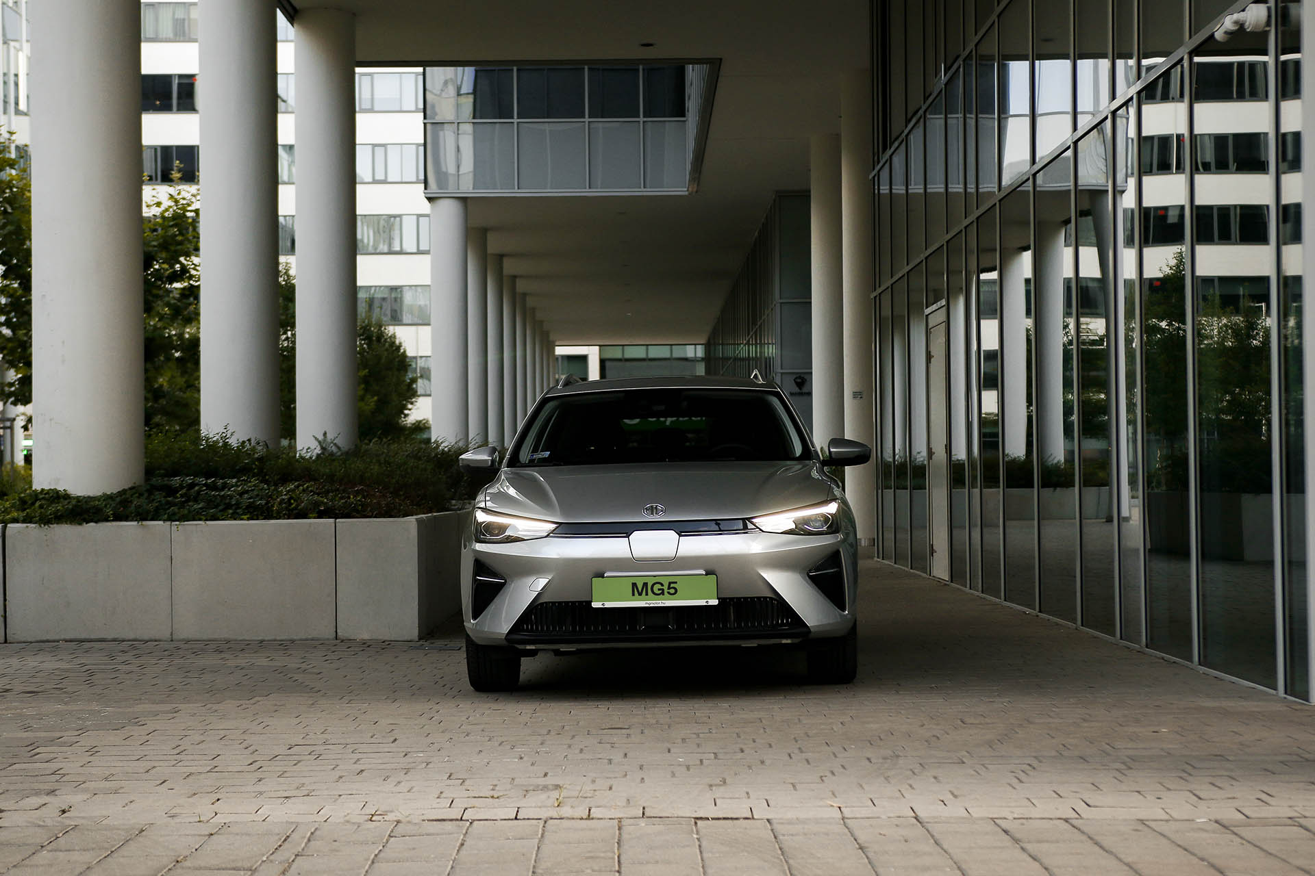 MG5 electric 2023 06