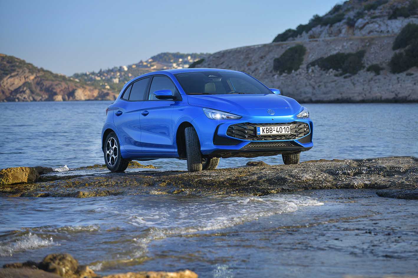 MG3 Hybrid11