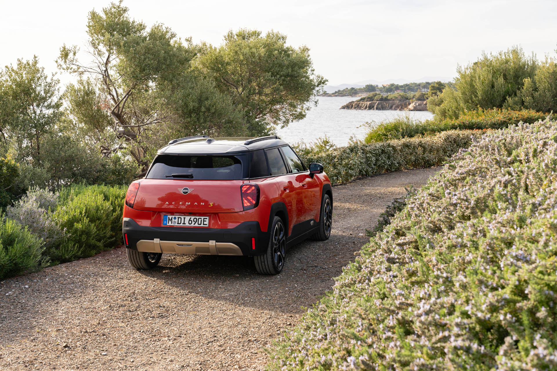 MINI Aceman SE 18