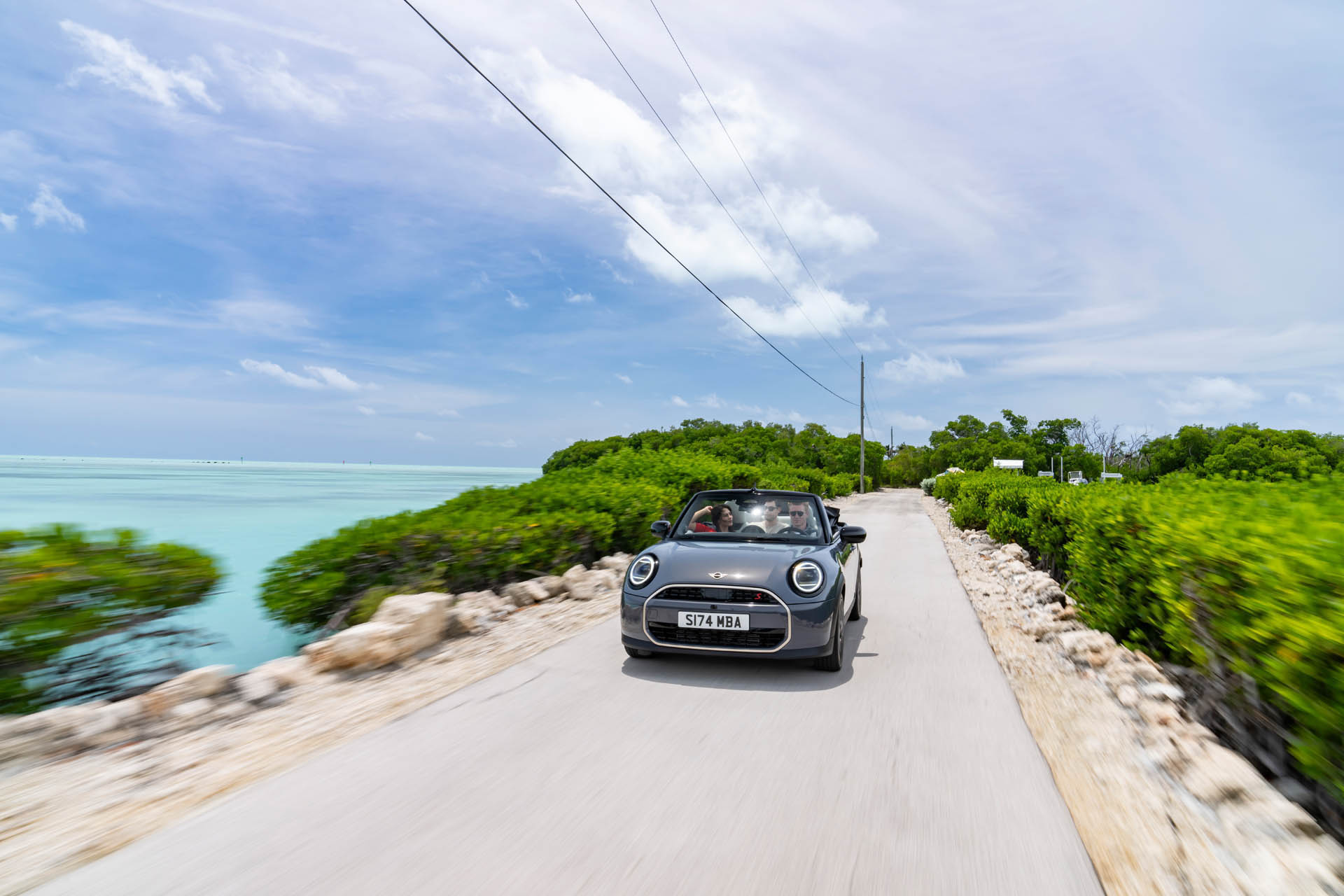 MINI Cooper S Convertible 2024 01