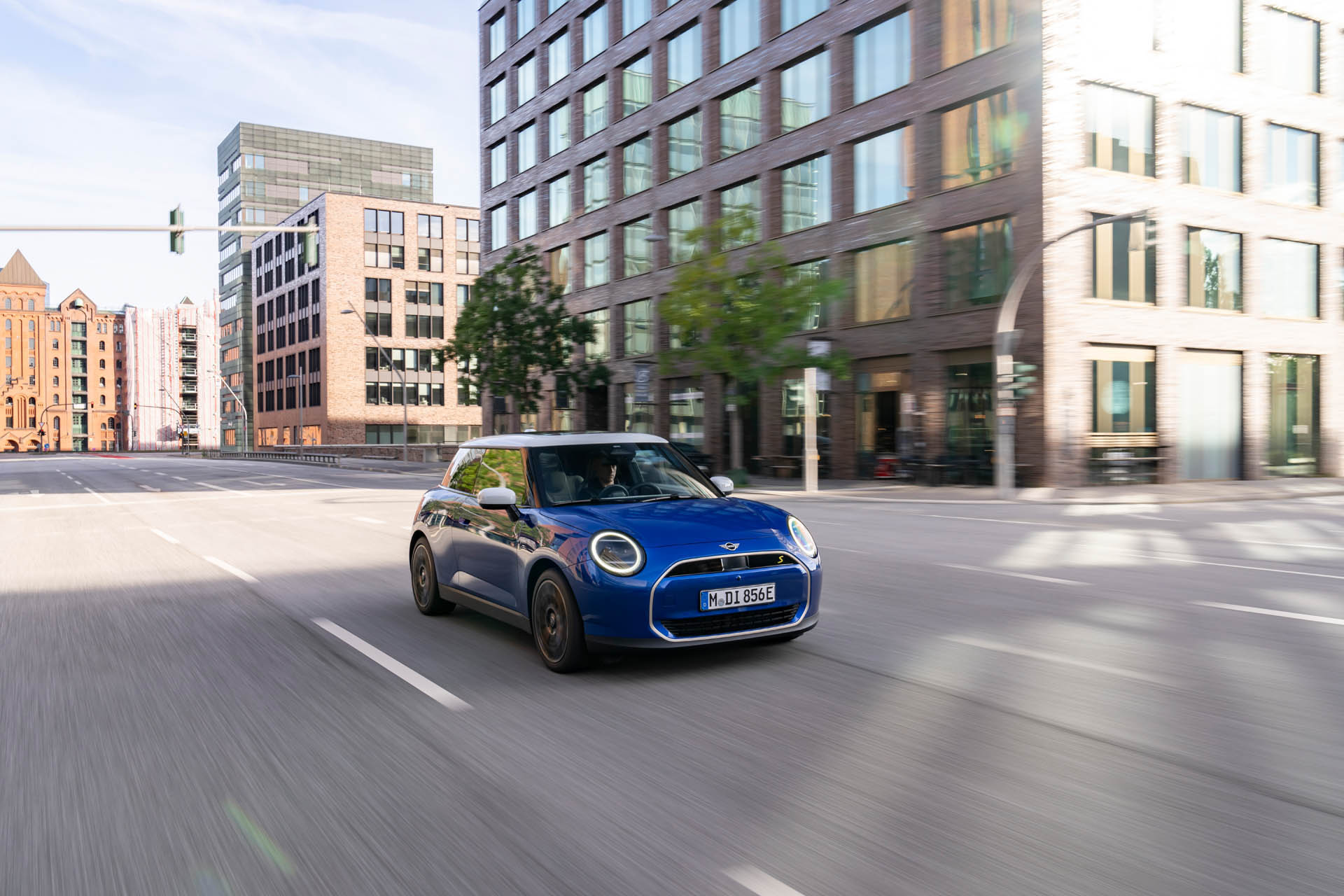 MINI Cooper SE 03
