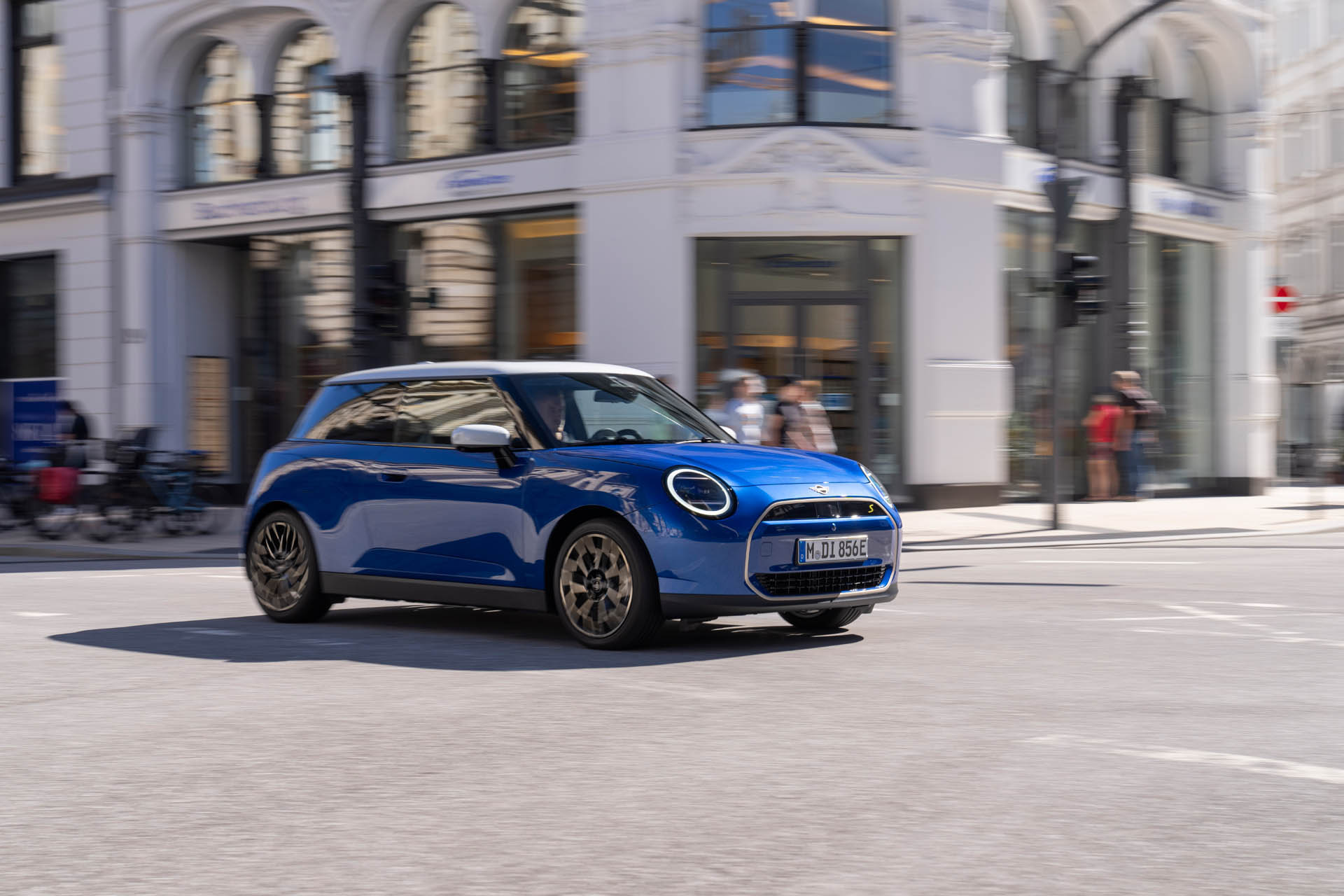 MINI Cooper SE 11