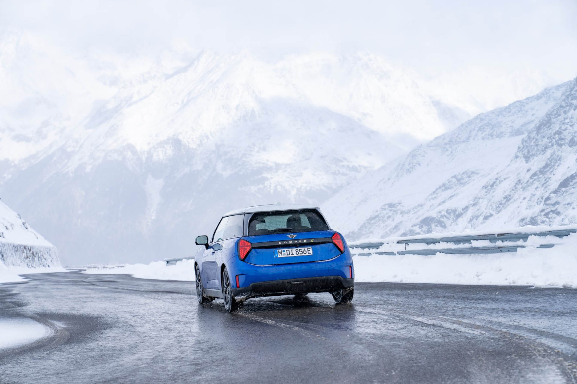 MINI Cooper SE 2024 13