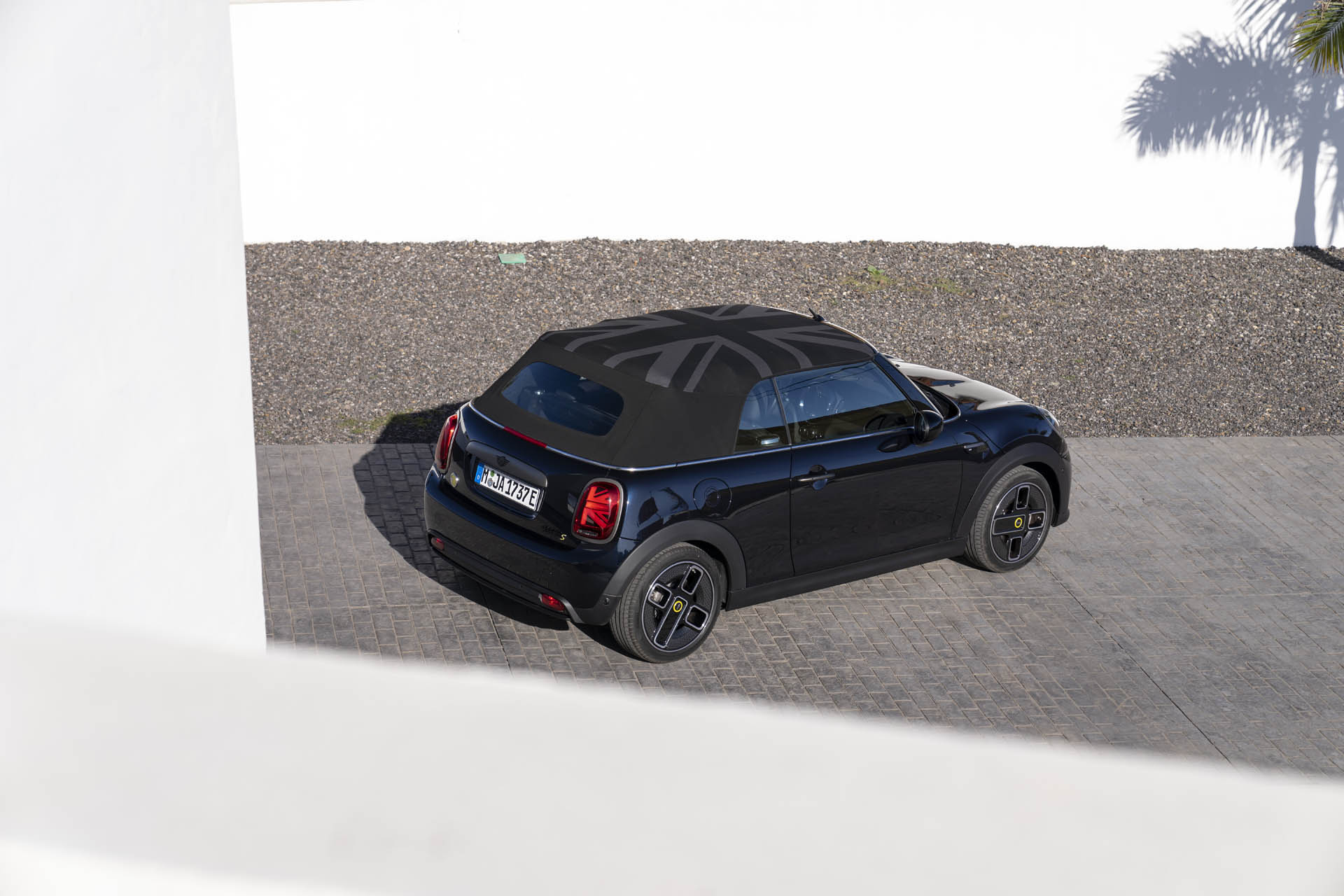 minicooperseconvertible2023l