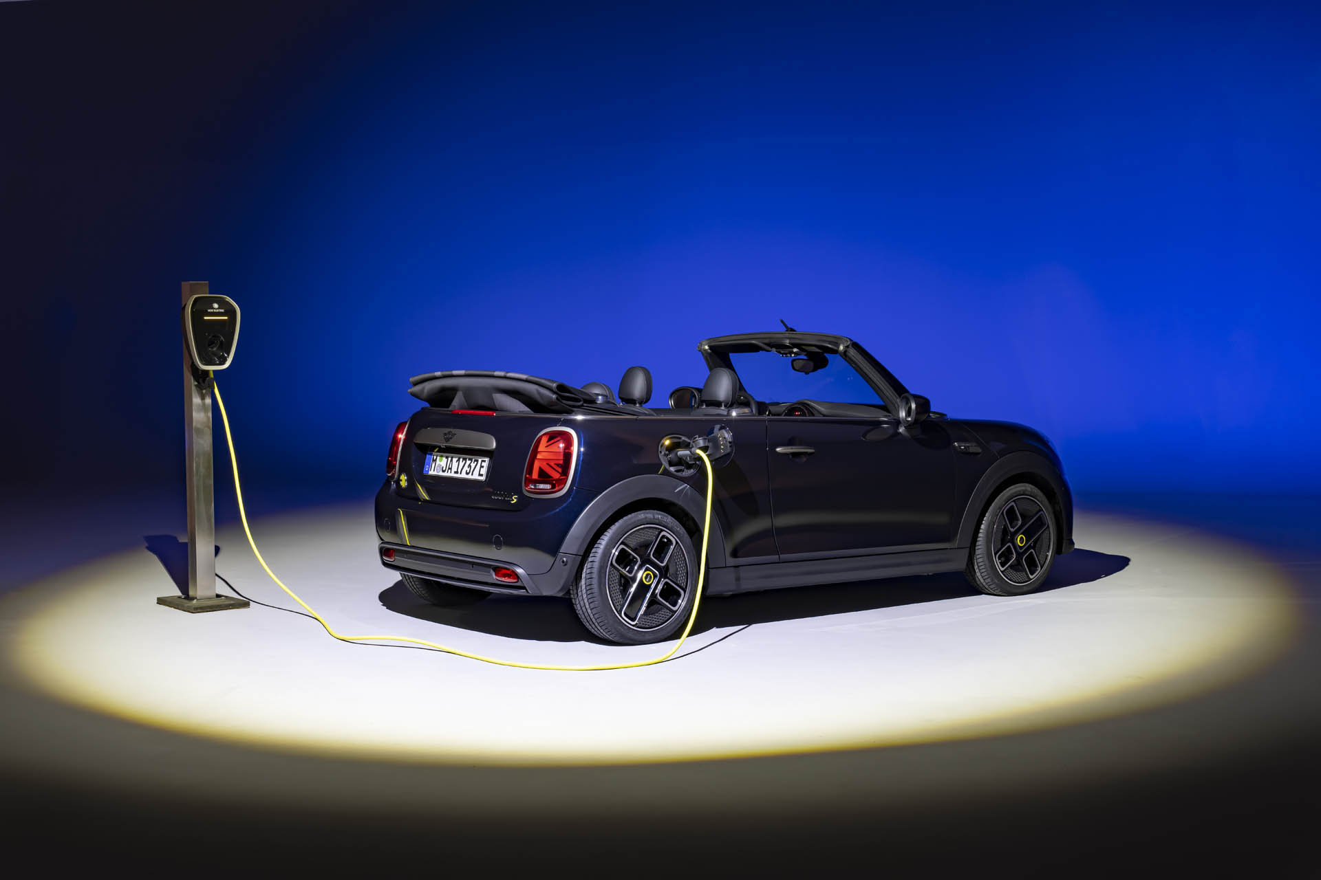 minicooperseconvertibleenigmaticblack2023b