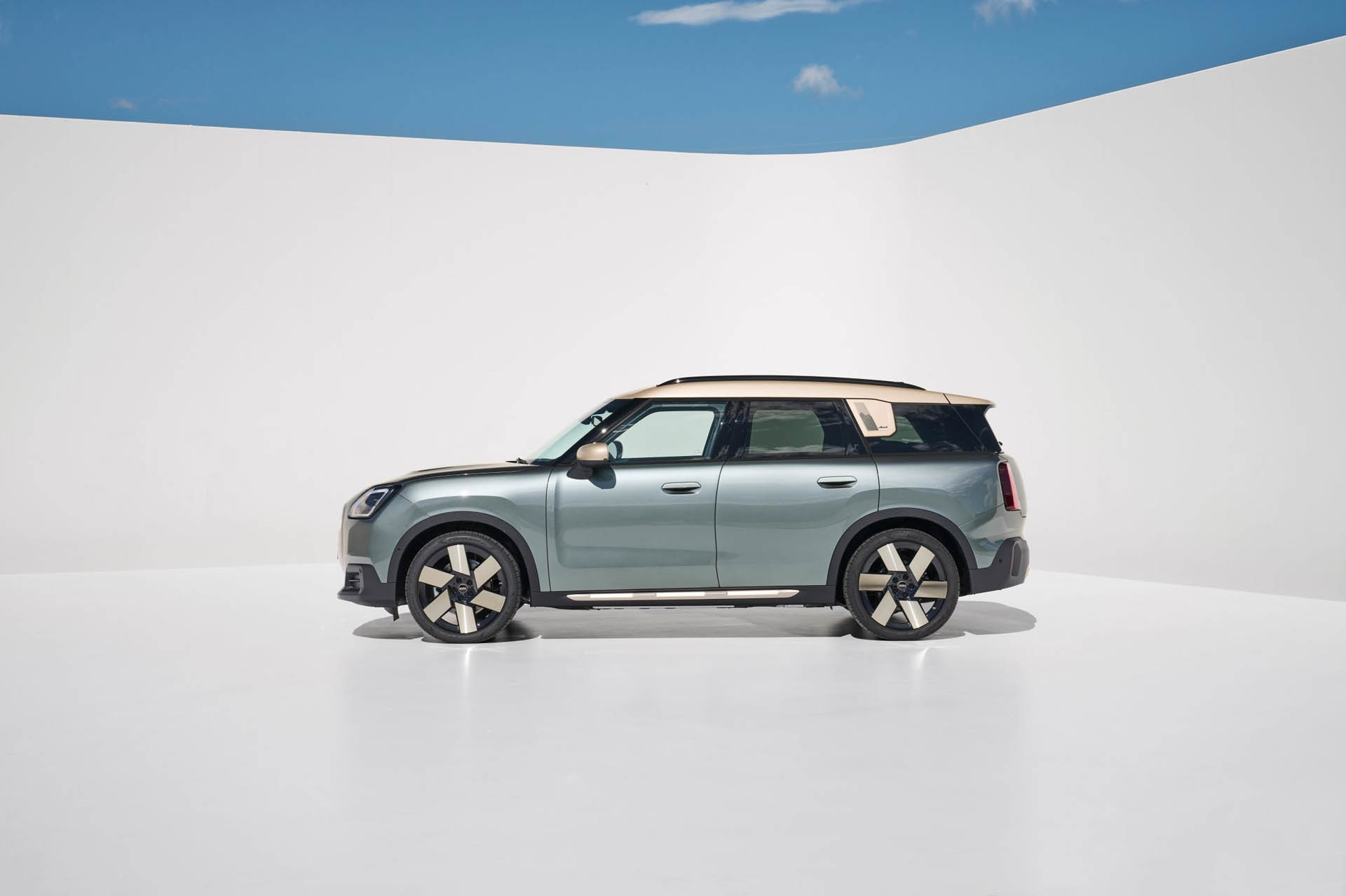 MINI Countryman 2023 09