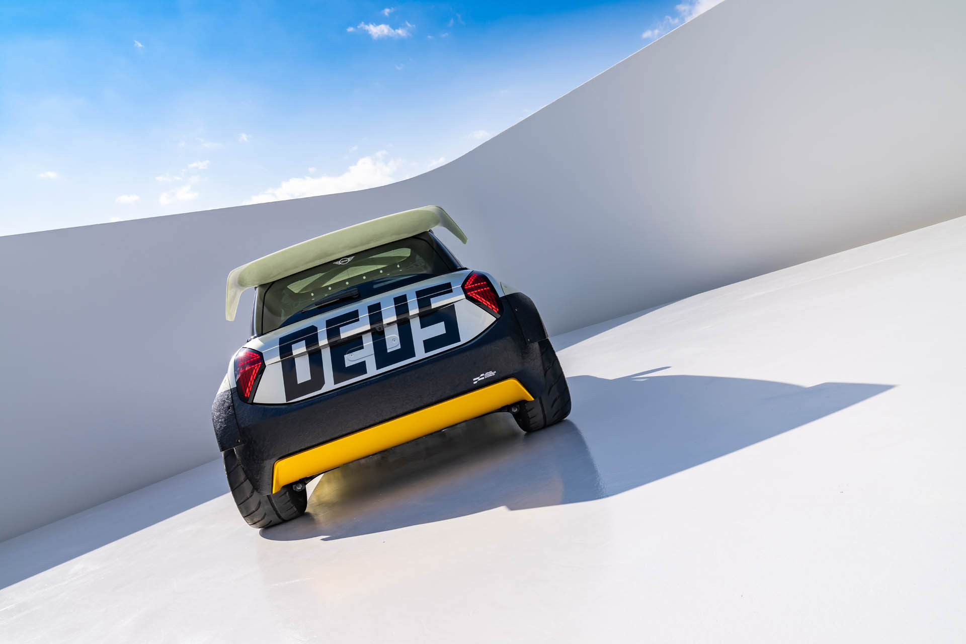 mini john cooper works the skeg 02