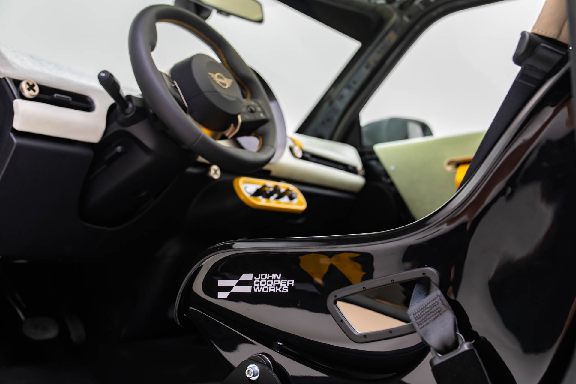 mini john cooper works the skeg 09