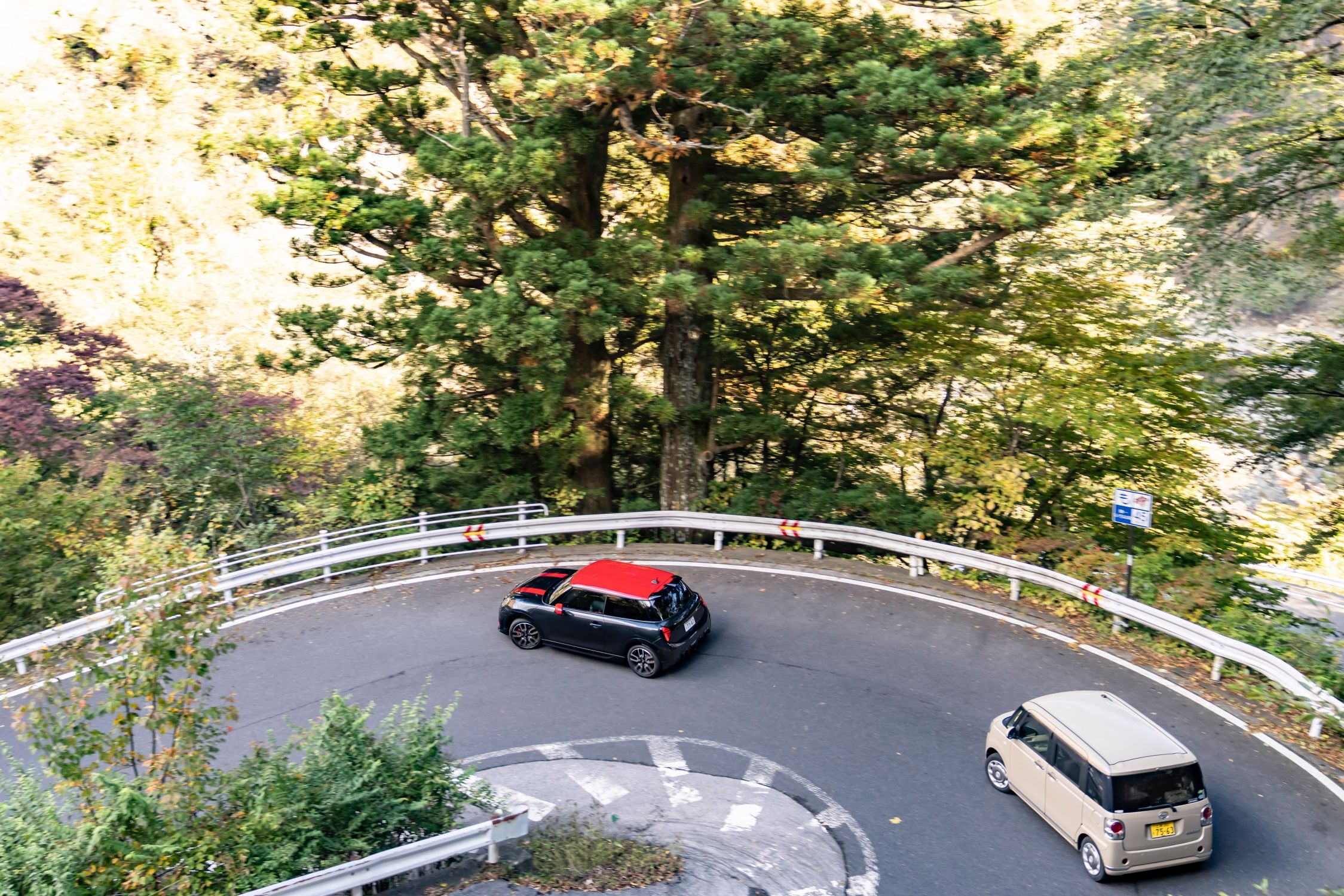 MINI John Cooper Works   Irohazaka 11