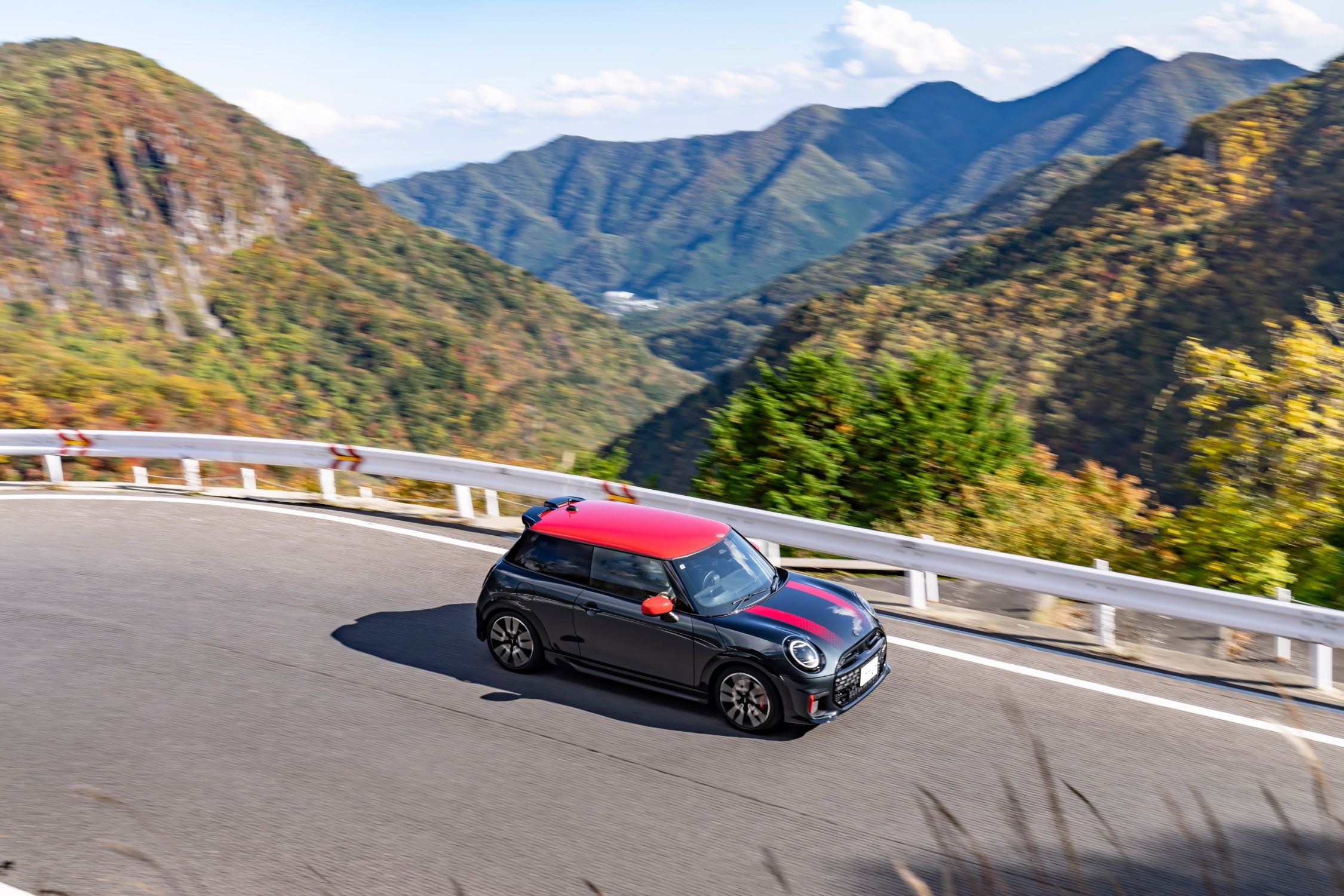 MINI John Cooper Works   Irohazaka 28