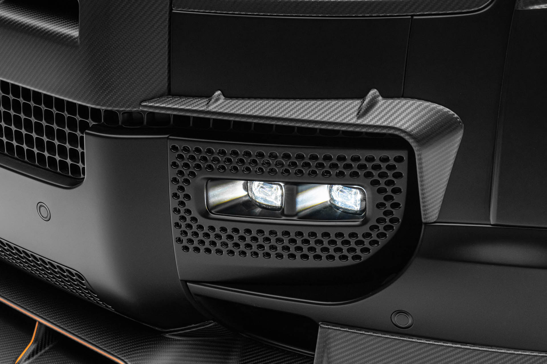 MANSORY DEFENDER BLACK EDITION12