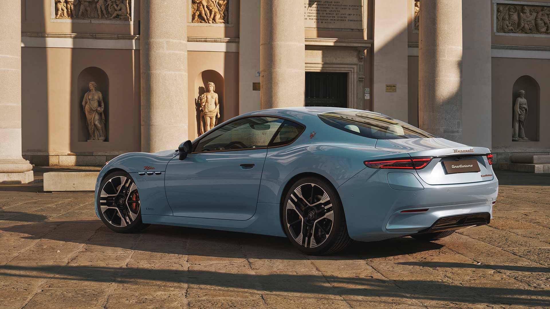 MASERATI GRANTURISMO folgore 2026 01