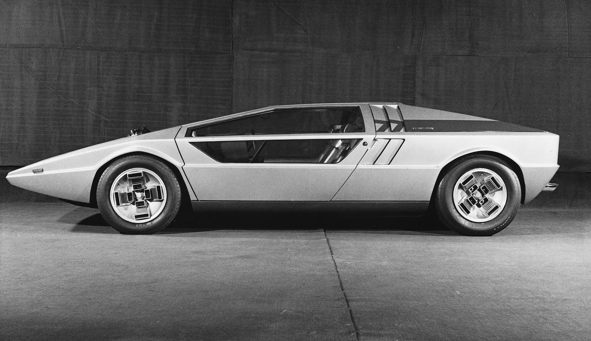 maseratiboomerang01
