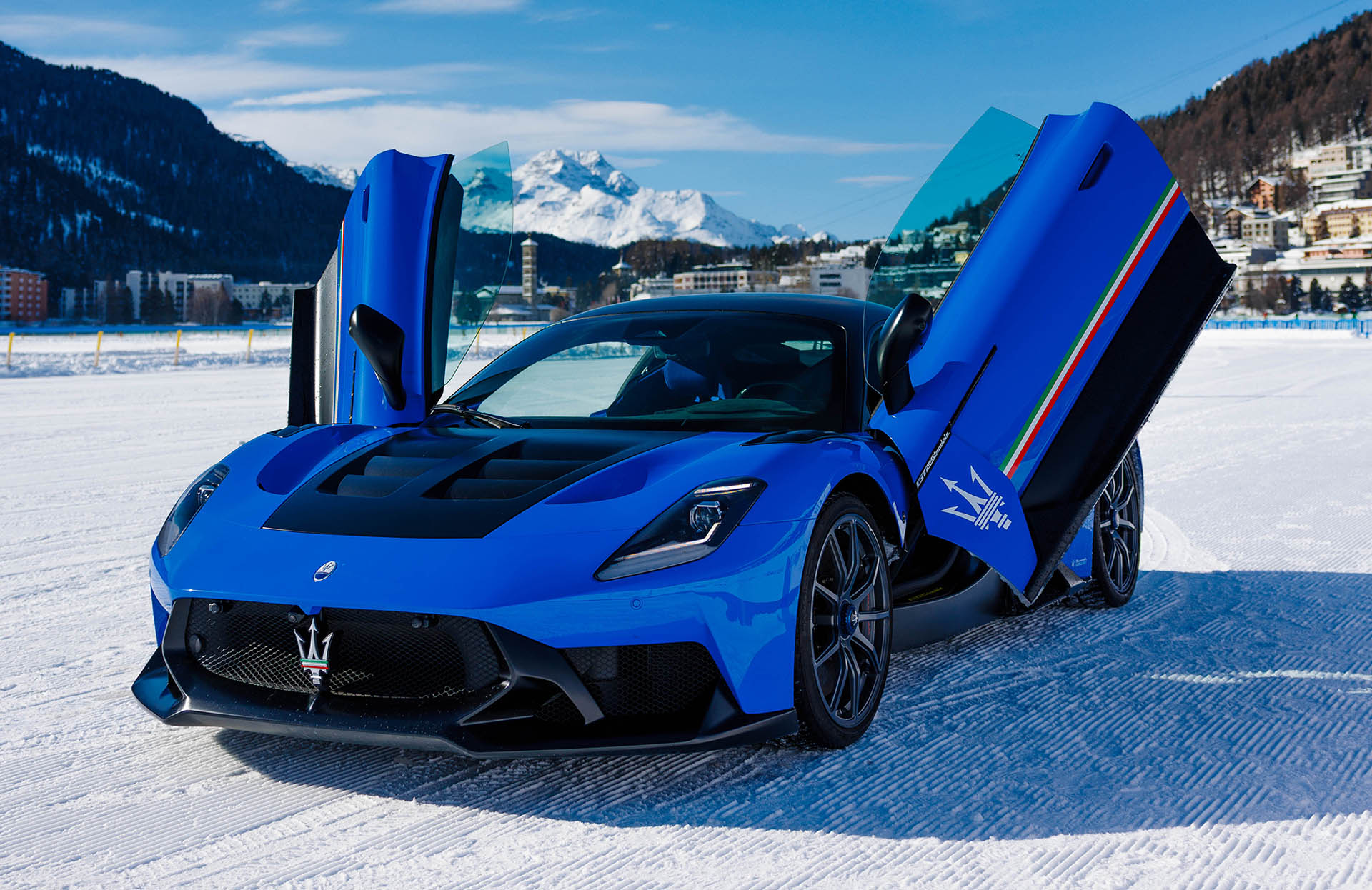 Original-25917-04-maserati-gt2-stradale-at-the-ice-st-moritz