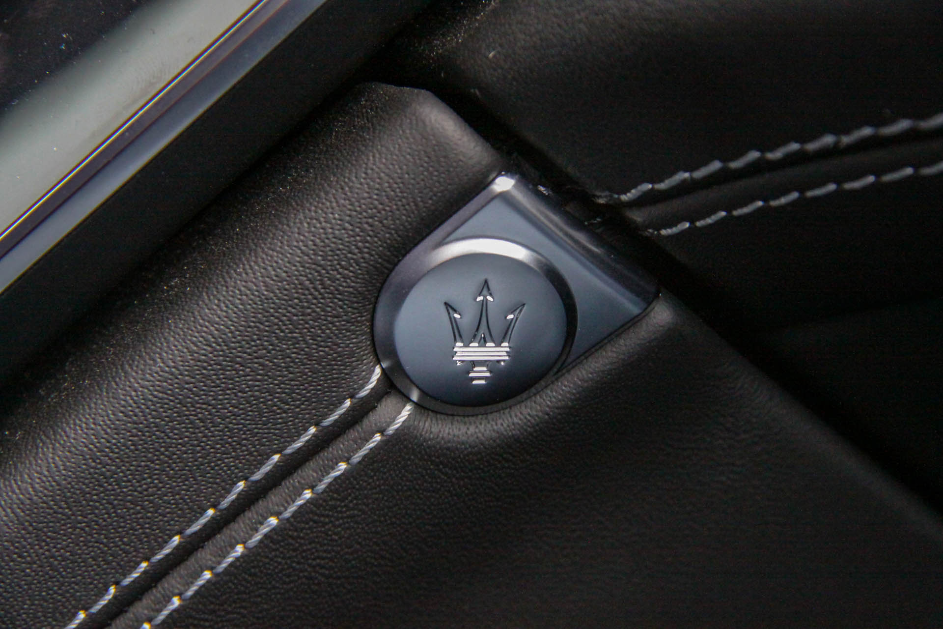 maseratigrecalegthybrid2022u
