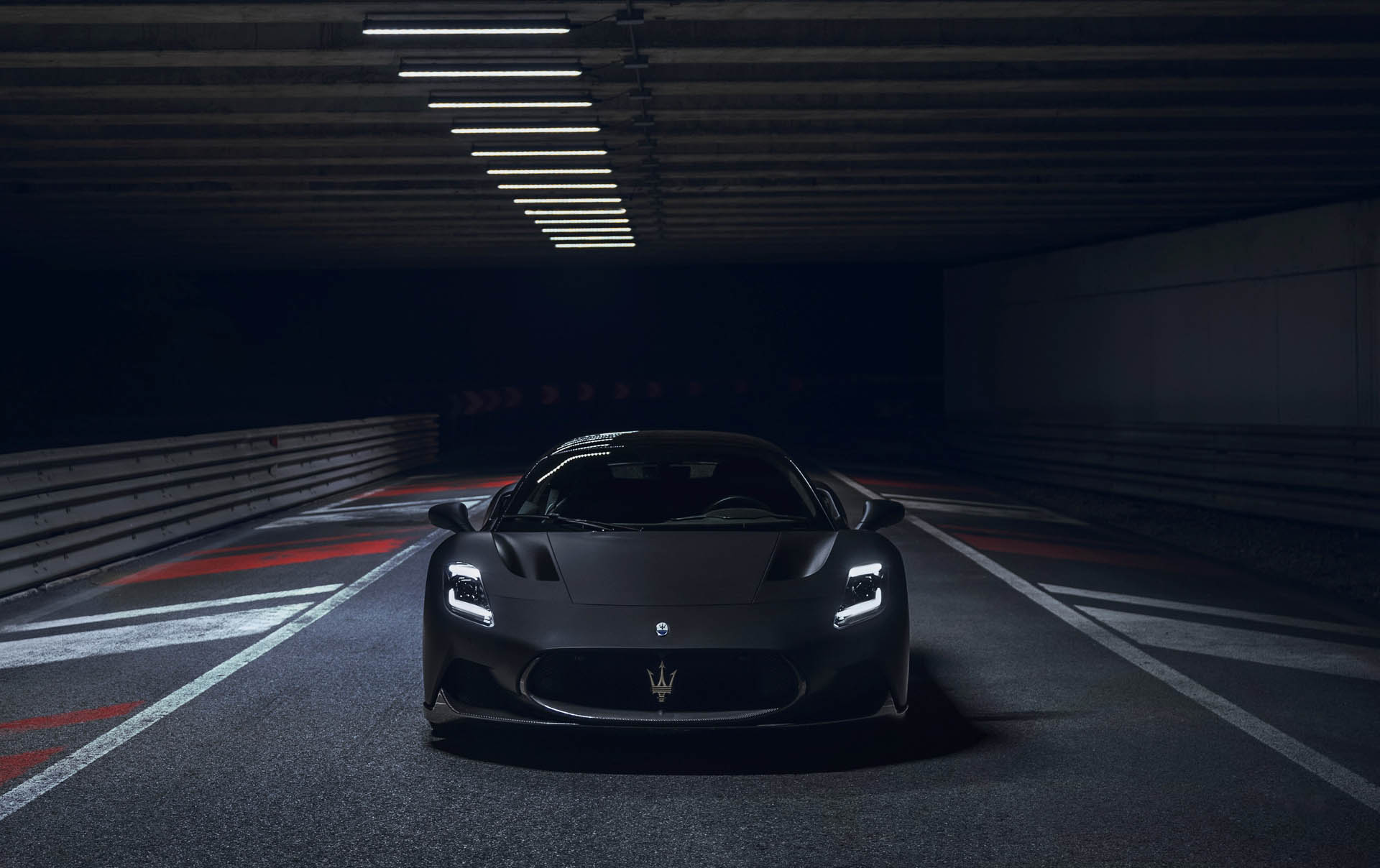 Maserati MC20 Notte 11