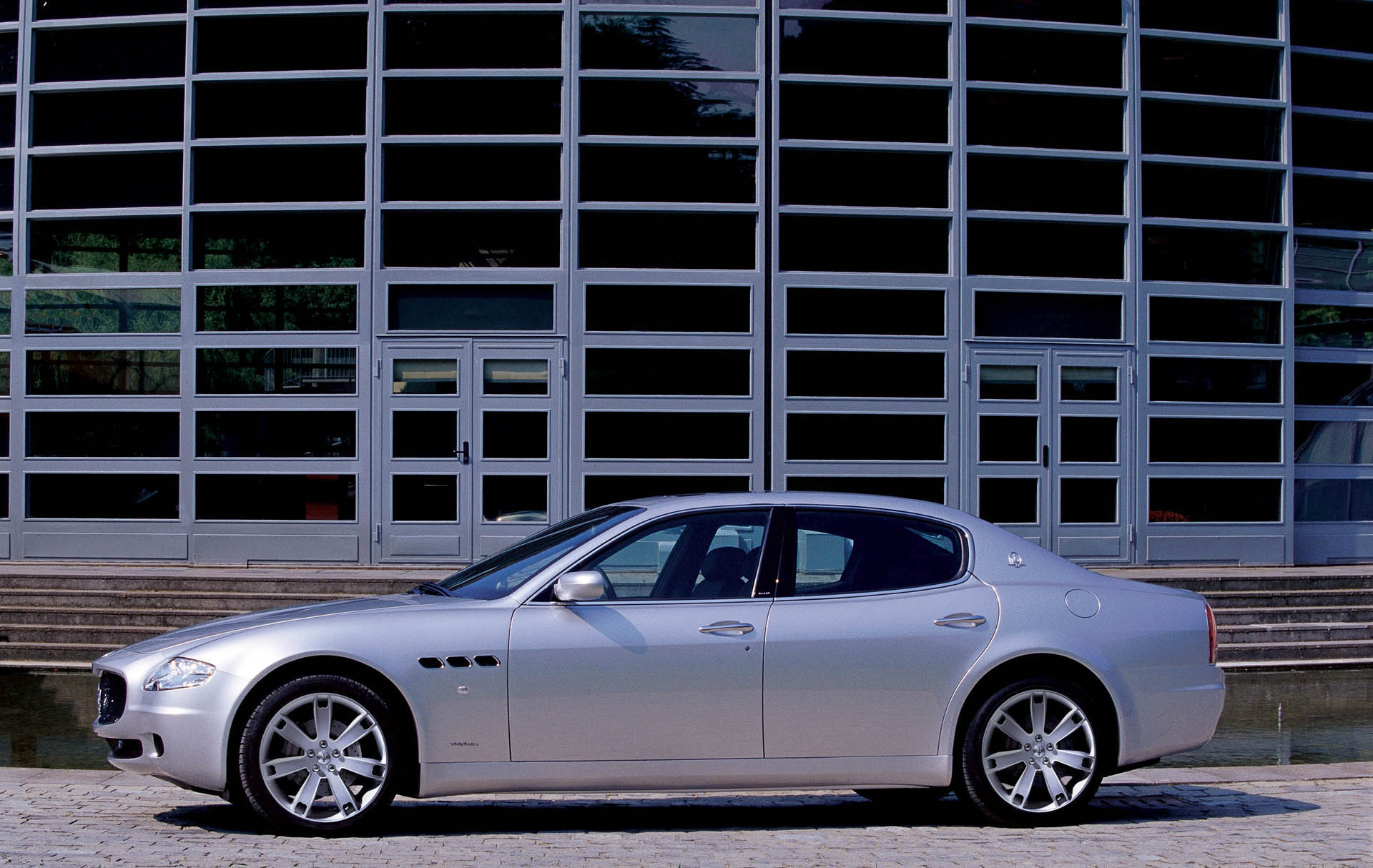 Maserati Quattroporte V-2003 01